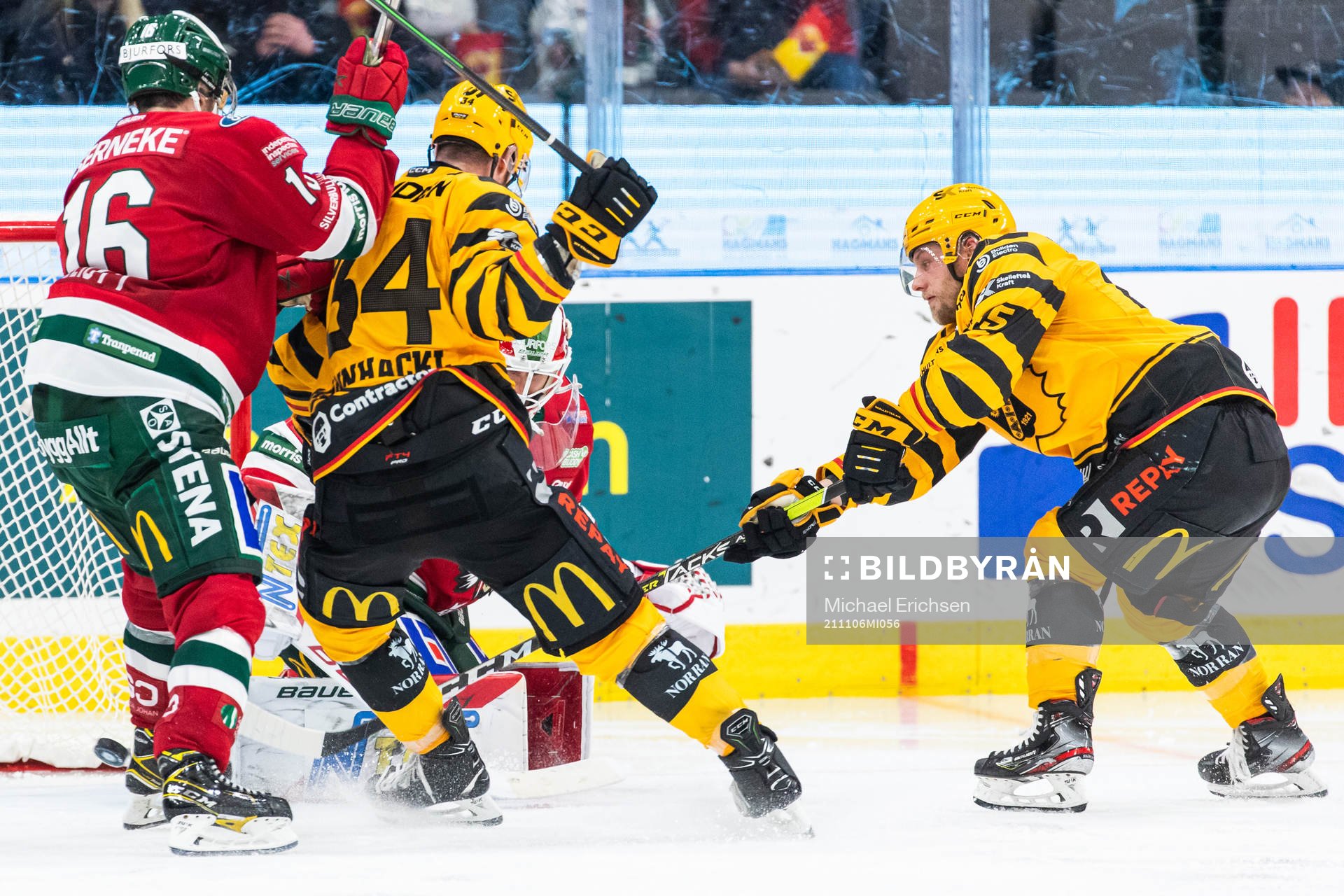 Skellefteås Oscar Möller gör 1-1