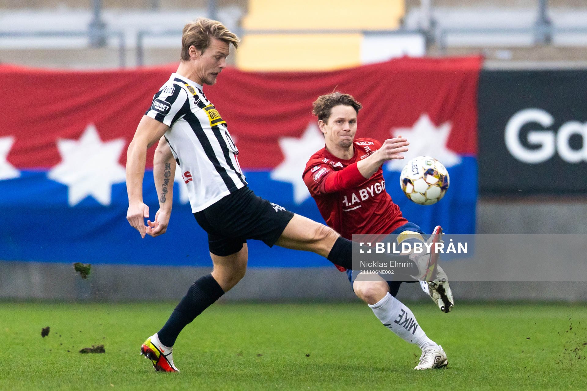 Landskronas Robin Hofsö och Örgrytes Anton Lans
