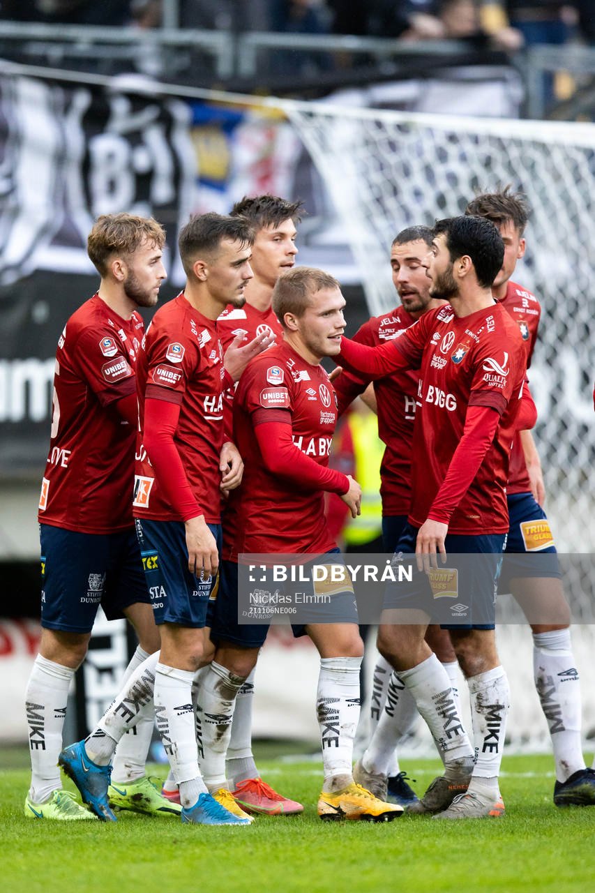 Örgrytes Hampus Dahlqvist jublar