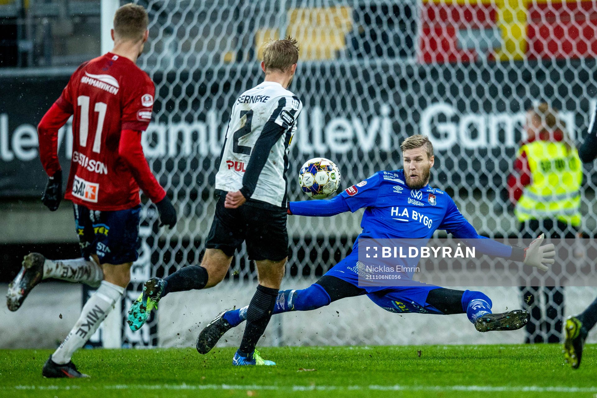 Örgrytes målvakt Fredrik Andersson