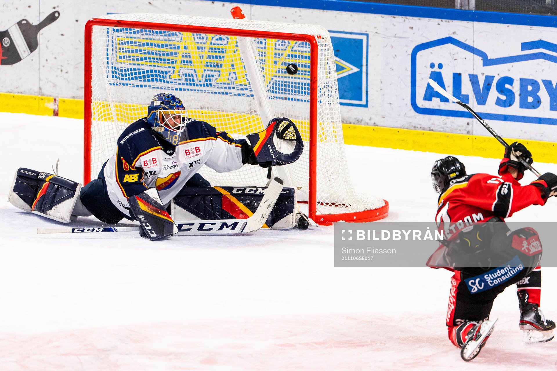 Djurgårdens målvakt Niklas Svedberg släpper in 4-0 från