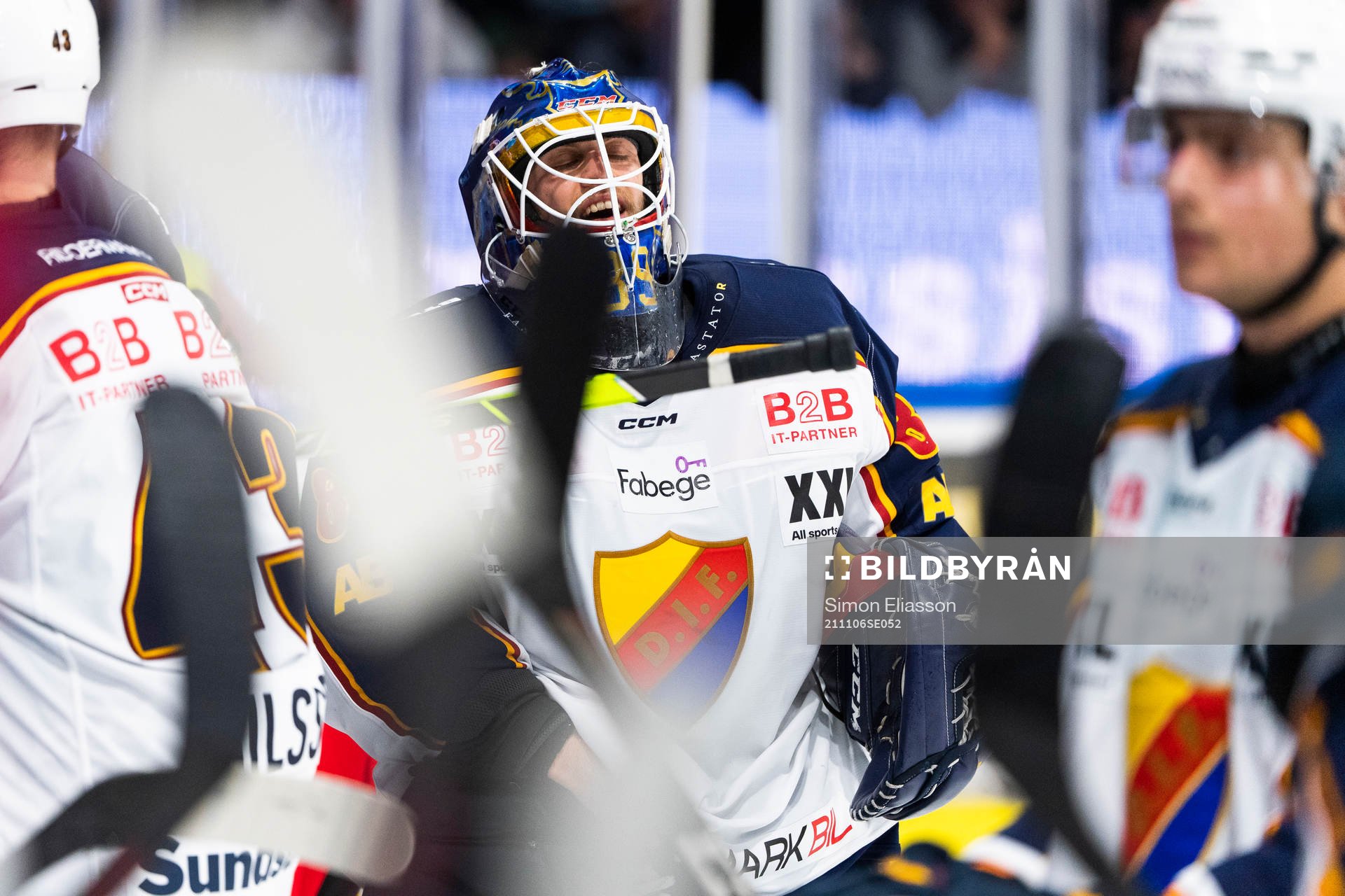 Djurgårdens målvakt Niklas Svedberg deppar