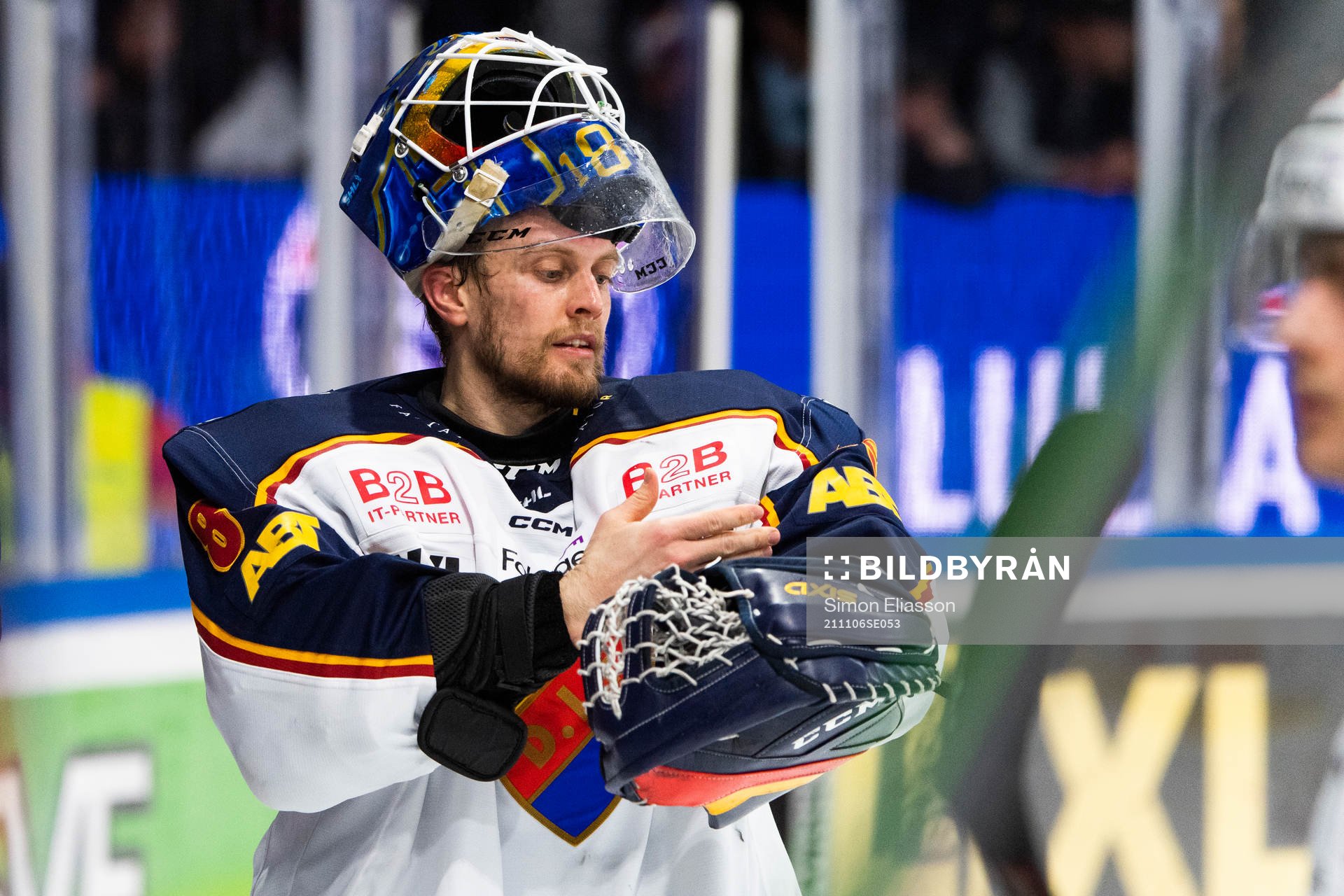 Djurgårdens målvakt Niklas Svedberg deppar