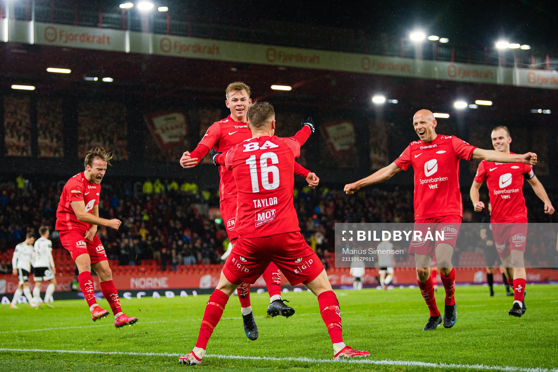 Robert Thomas Taylor of Brann celebrates with Bård Finne,