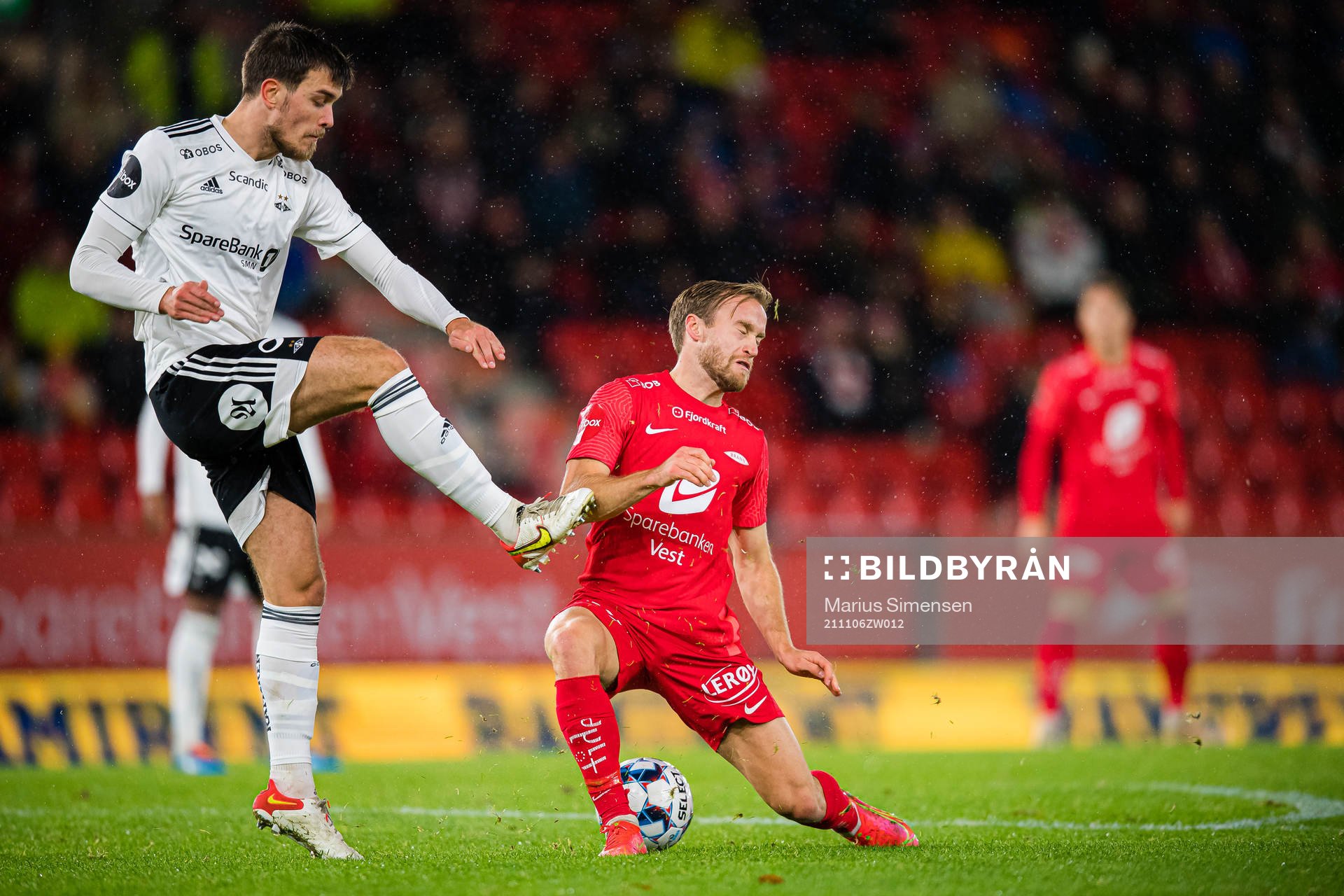 Pavle Vagic of Rosenborg and Bård Finne of Brann