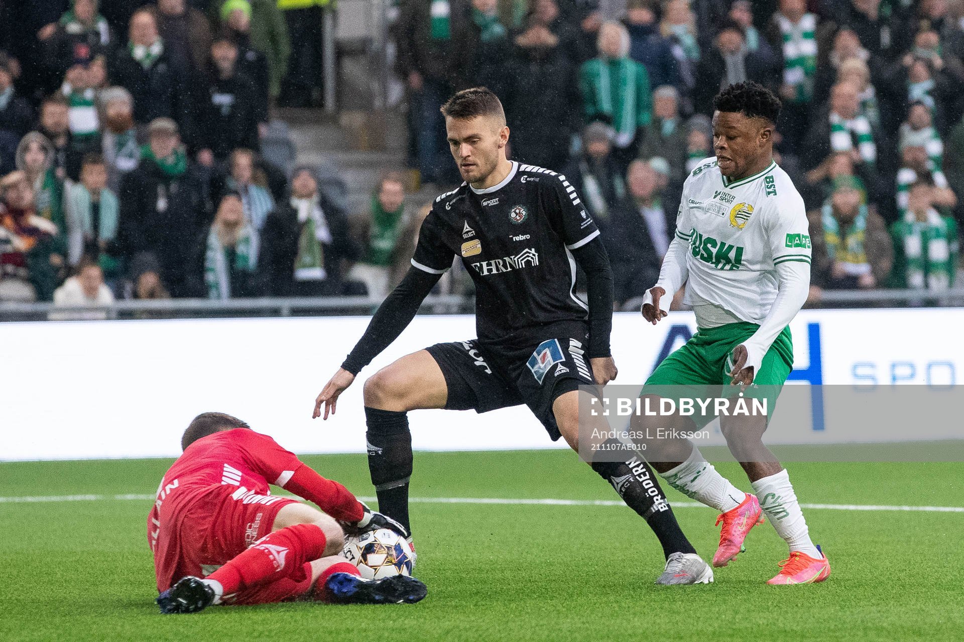 Örebros målvakt Bobby Allain och Benjamin Hjertstrand