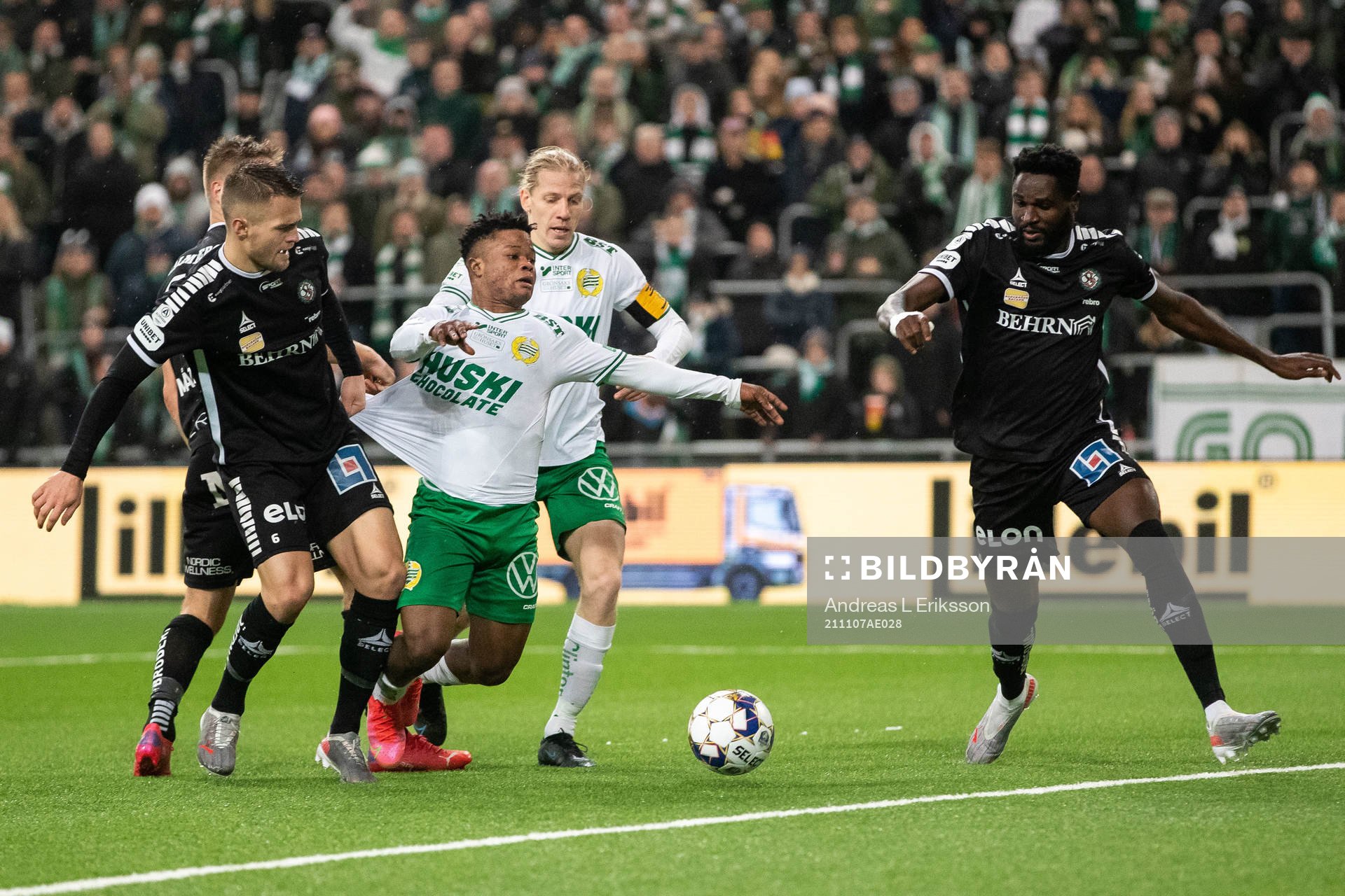 Örebros Benjamin Hjertstrand och Nasiru Moro