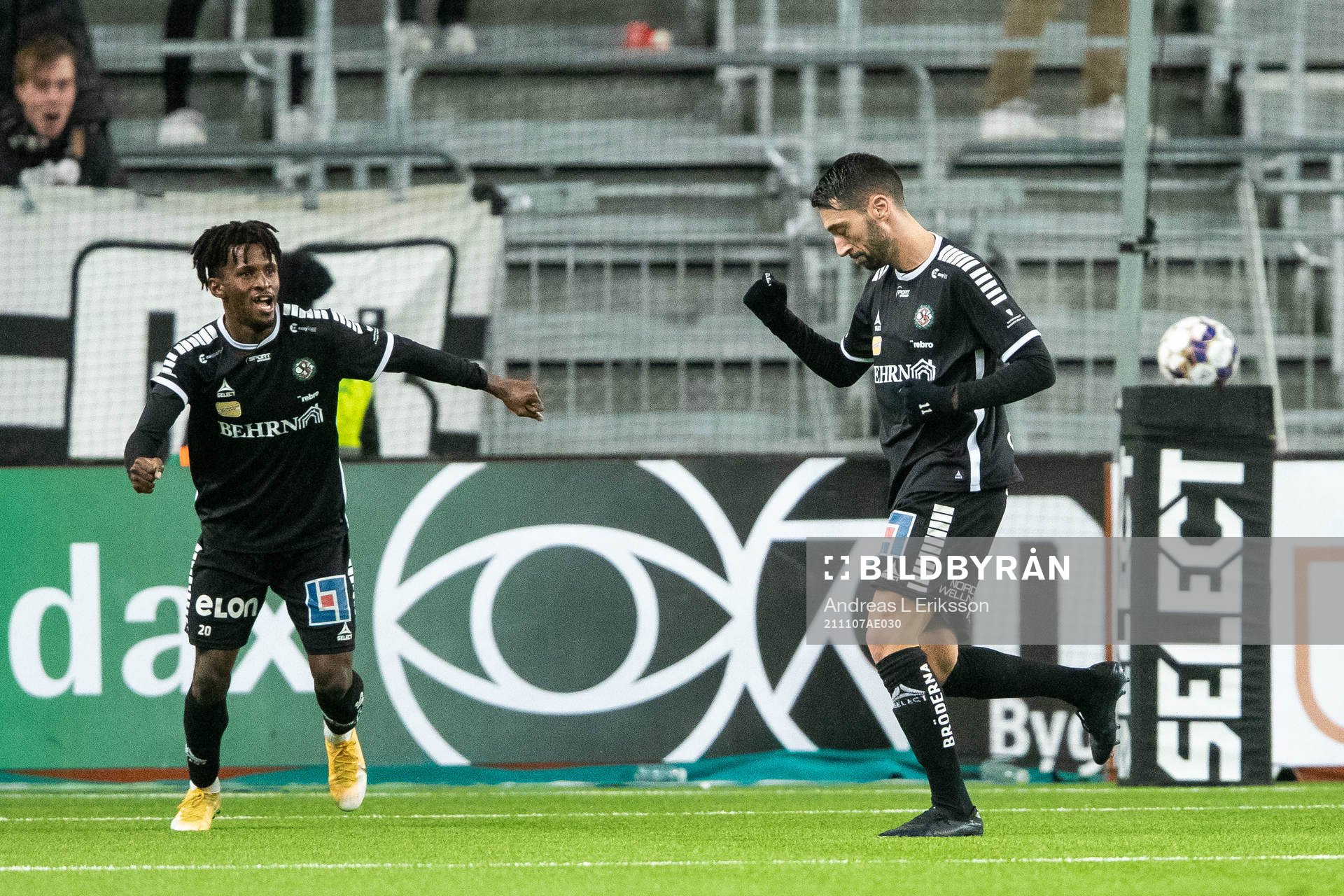 Örebros Nahir Besara jublar