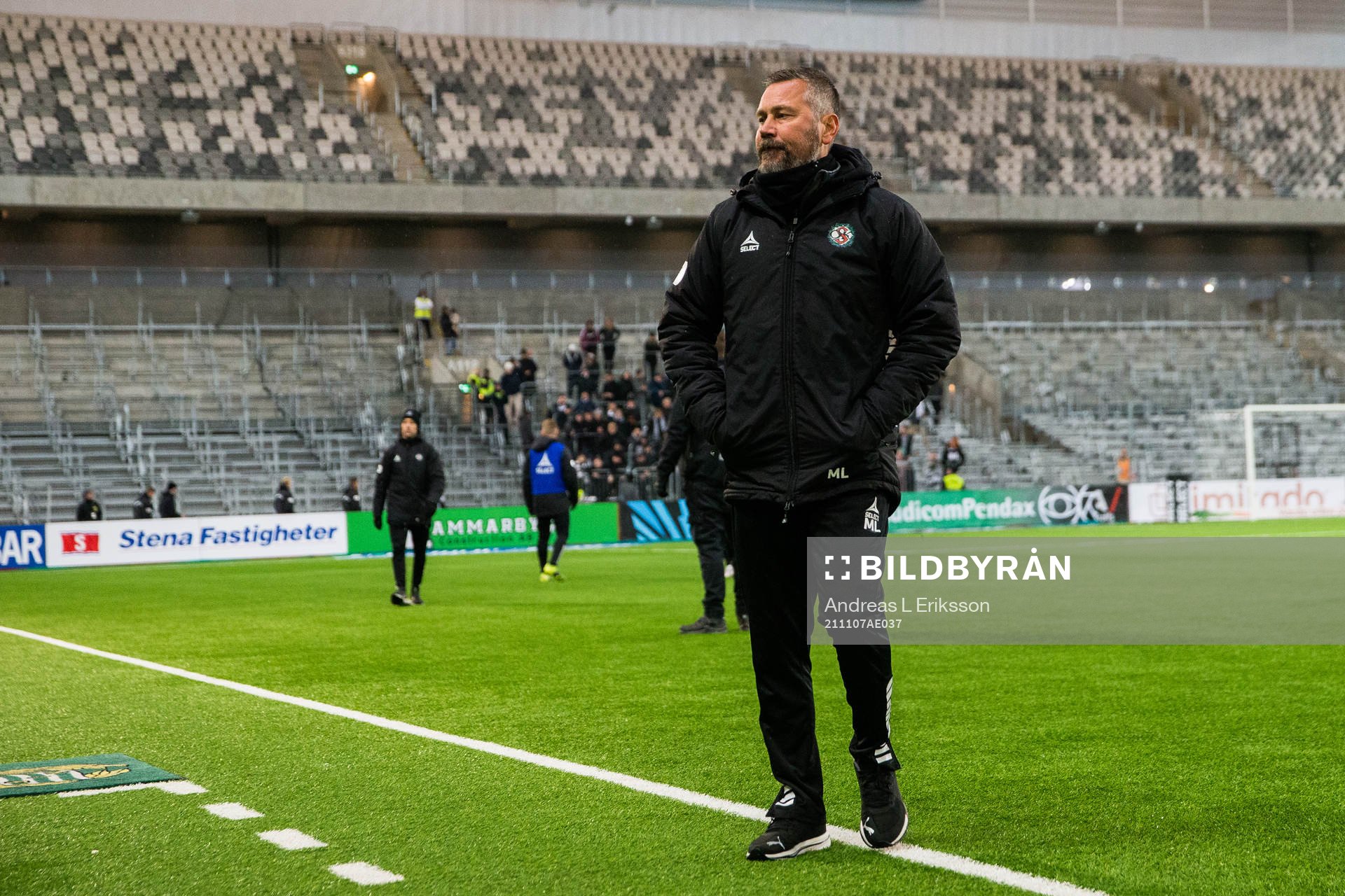 Örebros tränare Marcus Lantz deppar