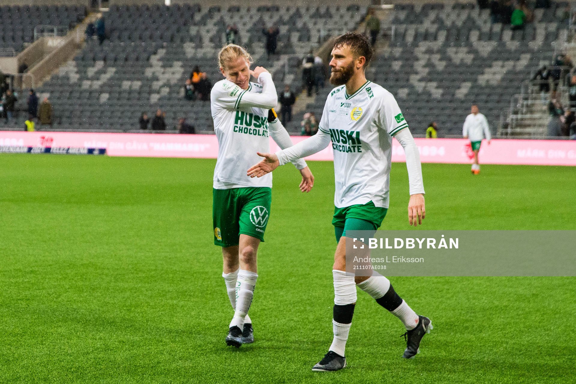 Hammarbys Gustav Ludwigson och Simon Sandberg jublar