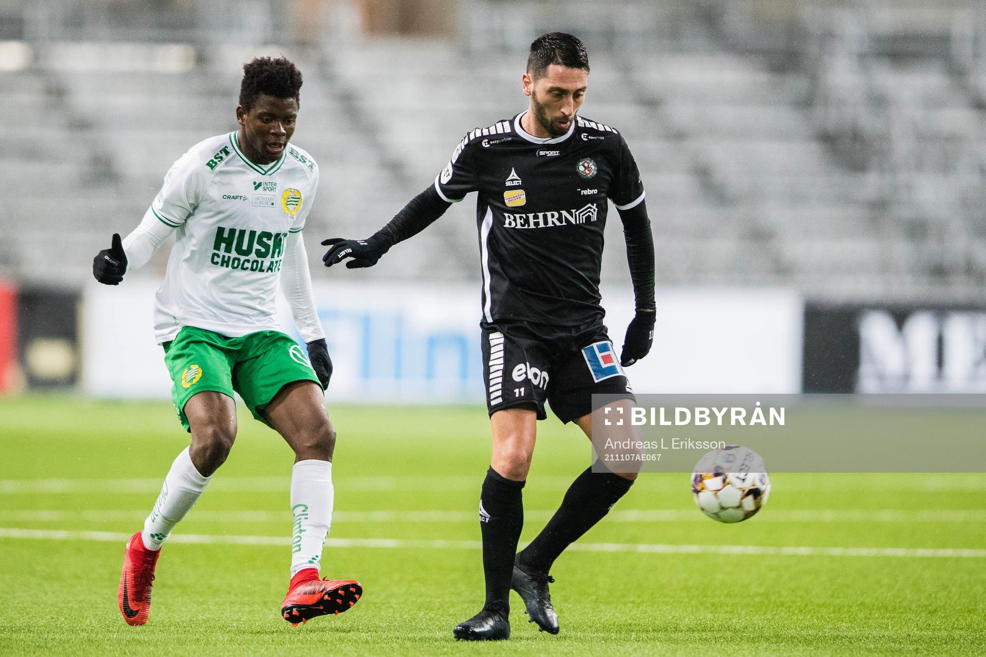 Hammarbys Aziz Mohammed Ouattara och Örebros Nahir Besara