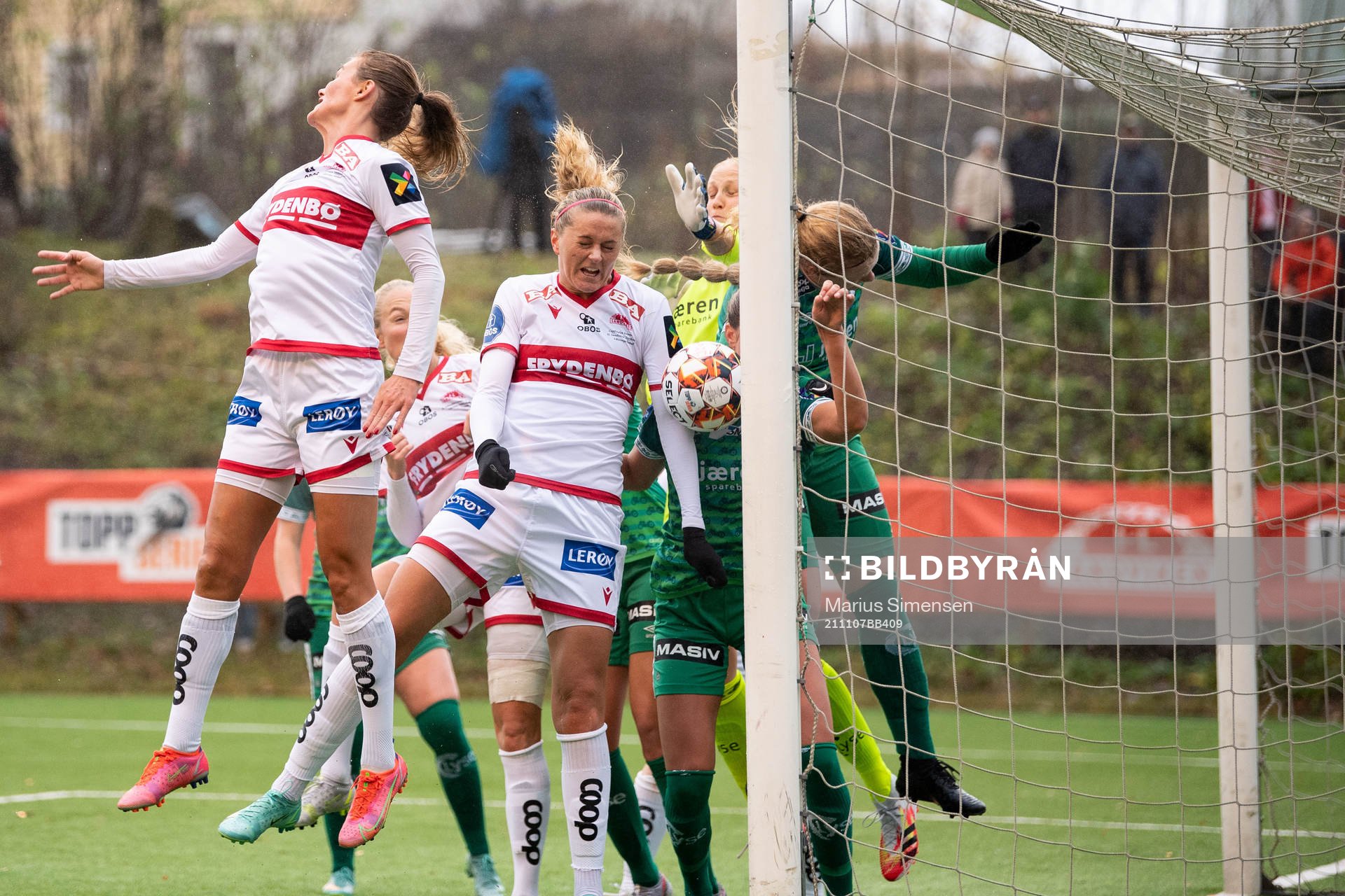 Maria Dybwad Brochmann of Sandviken scores 7-0