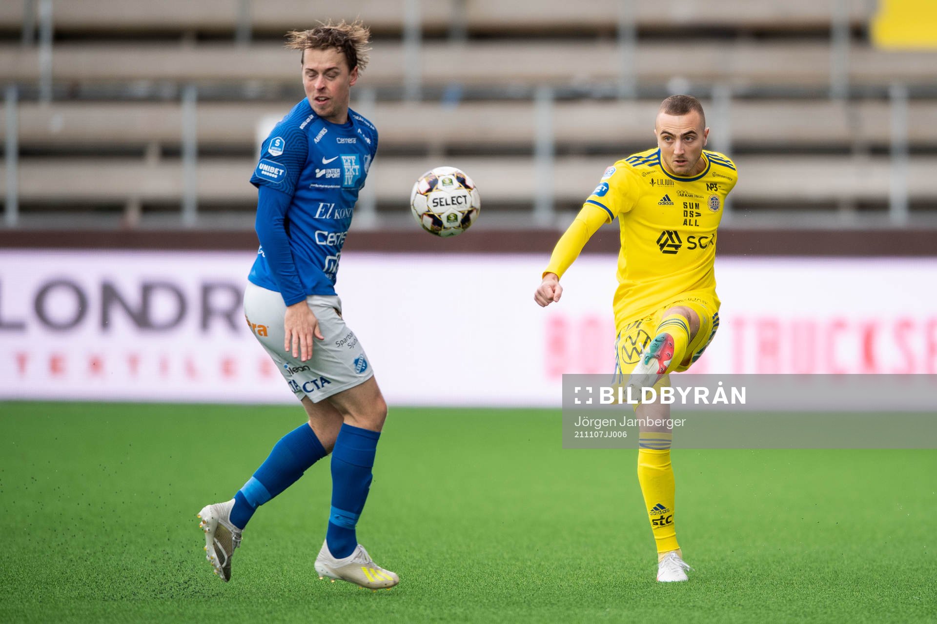 Norrbys Robin Strömberg och Sundsvalls Dennis Olsson