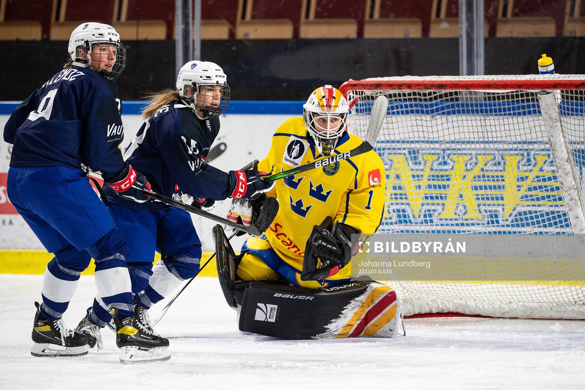 goalkeeper Sara Grahn of Sweden