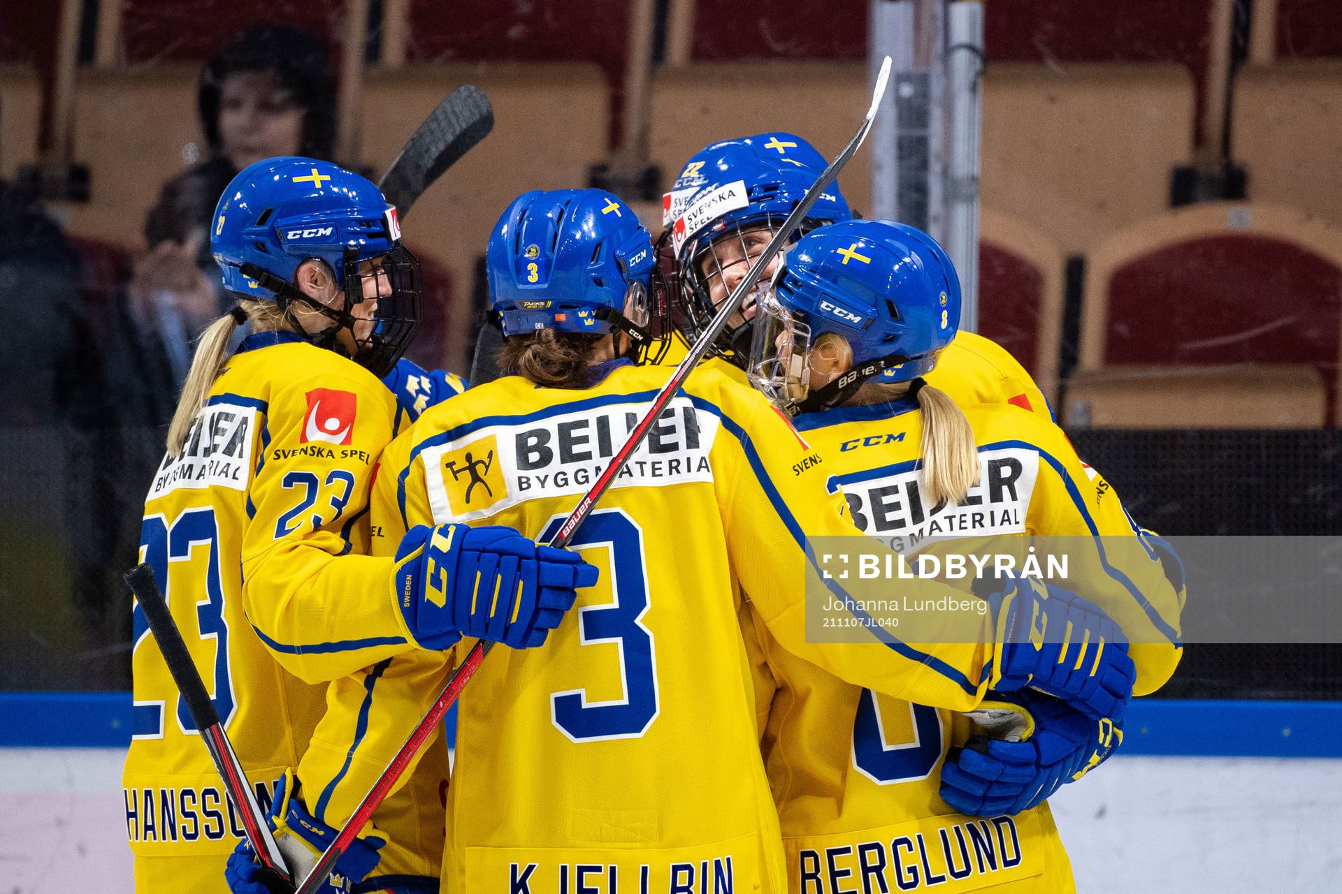 Hanna Olsson of Sweden celebrates 6-0