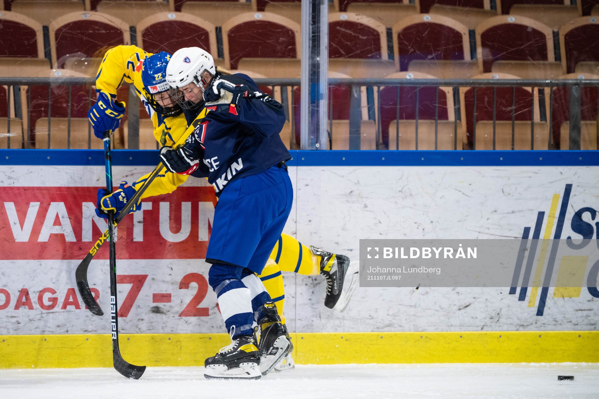 Jenny Antonsson of Sweden and Estelle Duvin of France