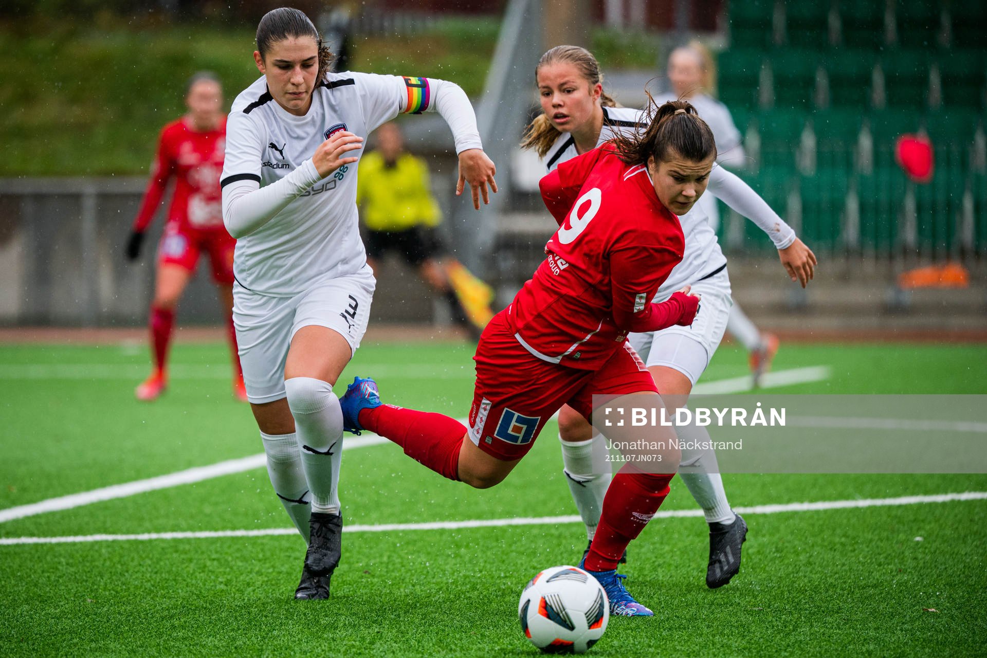 Örebros Cornelia Karlsson och Rosengårds Vera Ivarsson