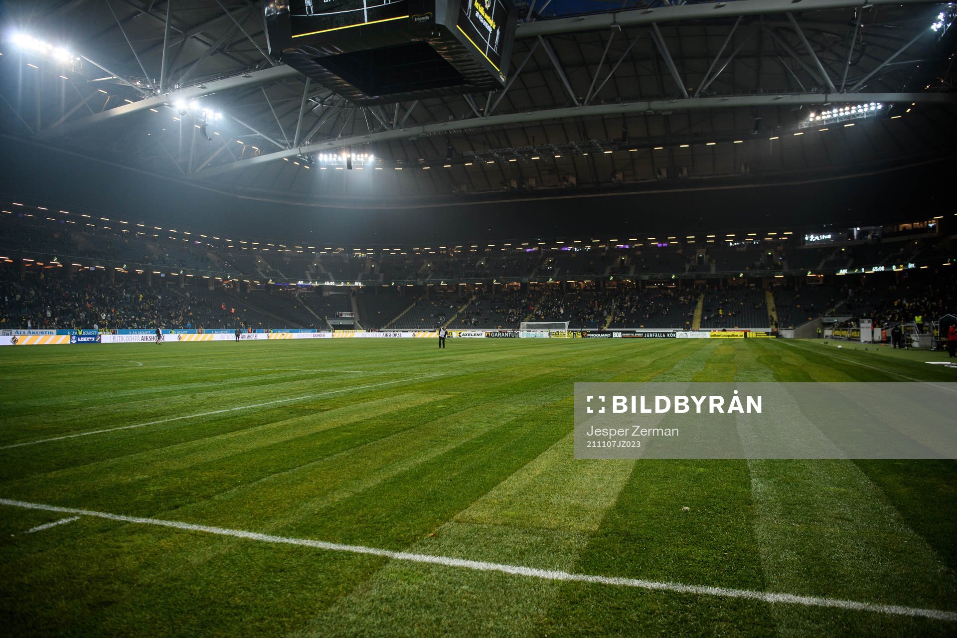 Den nylagda gräsmattan på Friends Arena