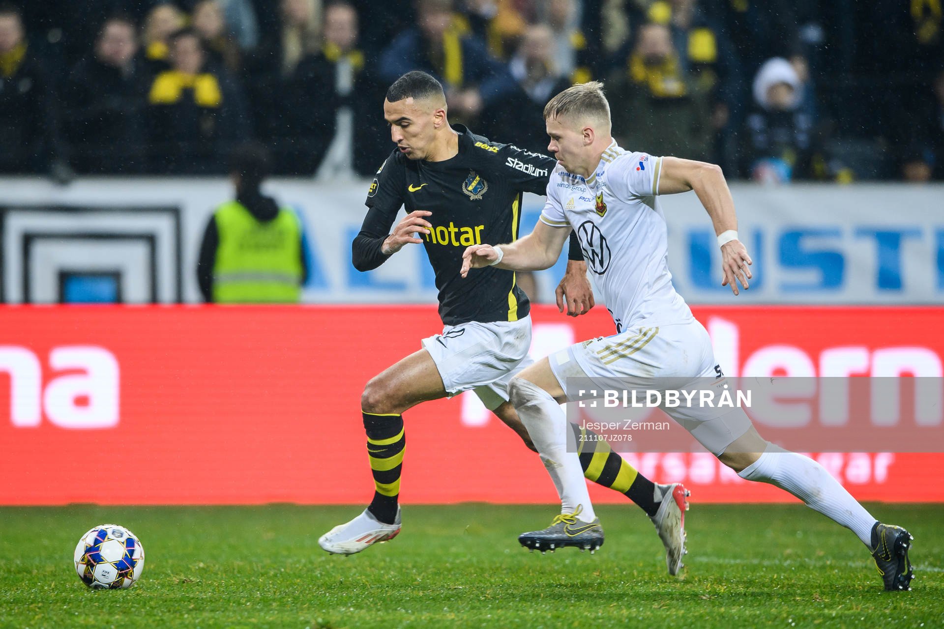 s Nabil Bahoui och Östersunds Eirik Haugan