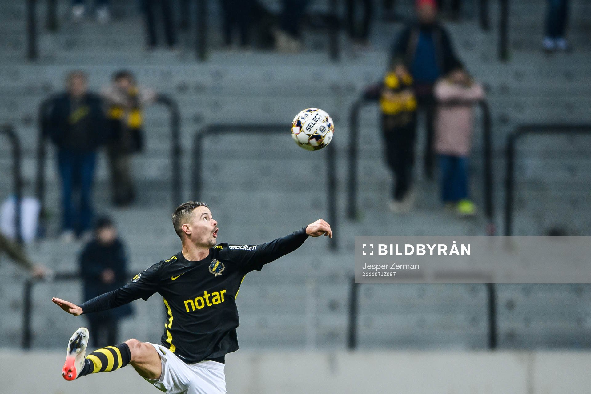 s Mikael Lustig