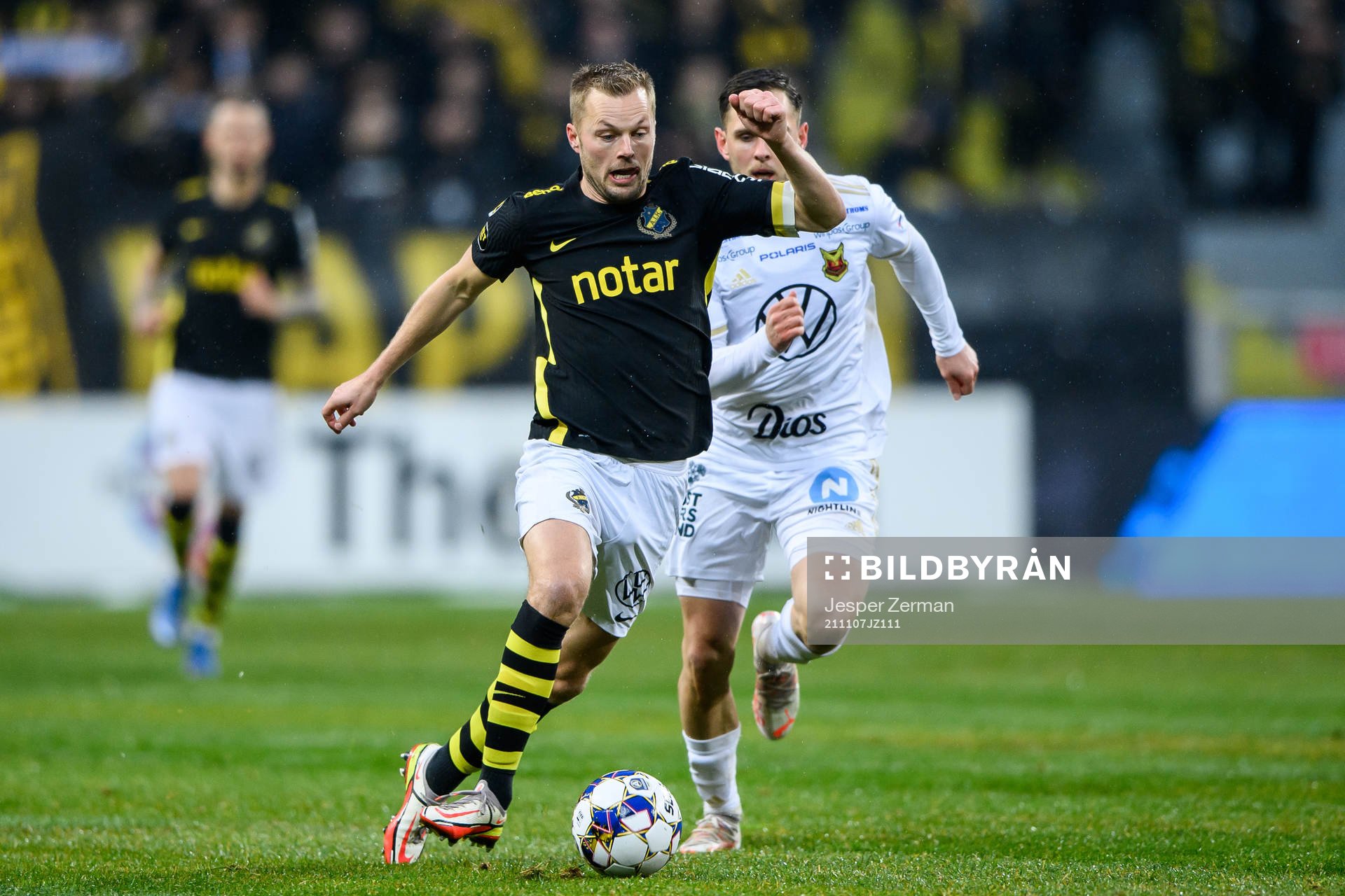 s Sebastian Larsson