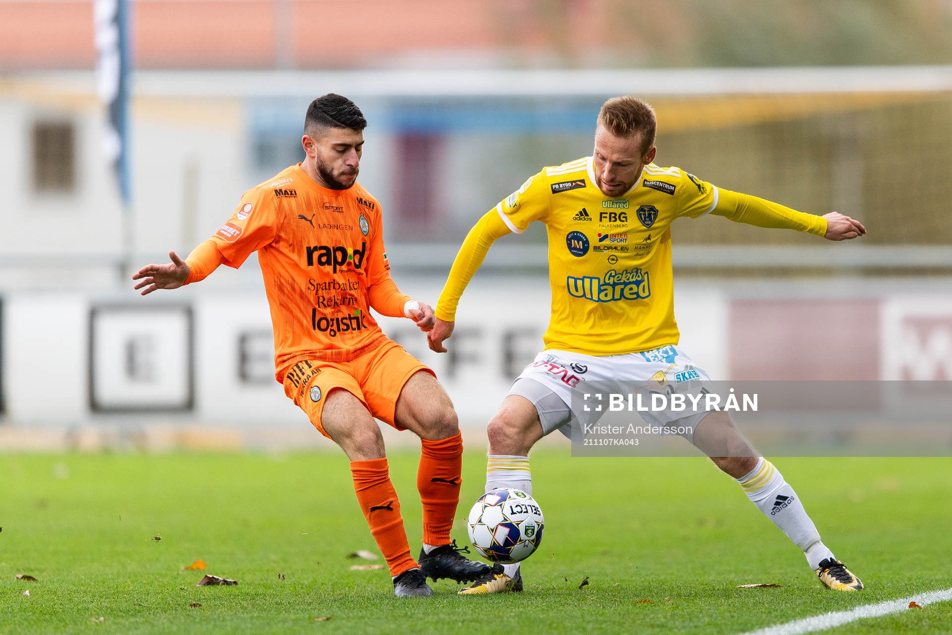 AFC Eskilstunas André Alsanati och Falkenbergs Tobias