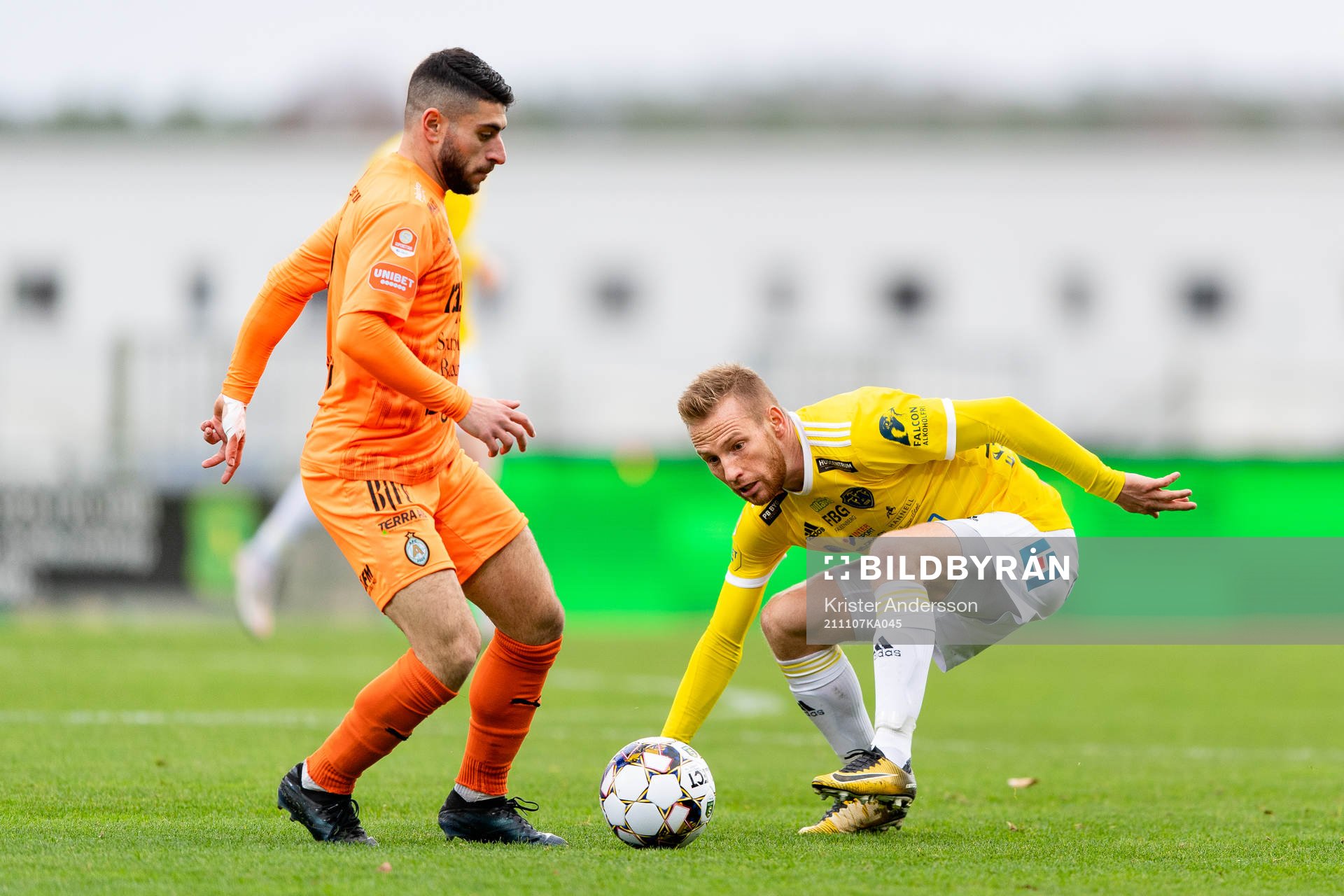 AFC Eskilstunas André Alsanati och Falkenbergs Tobias