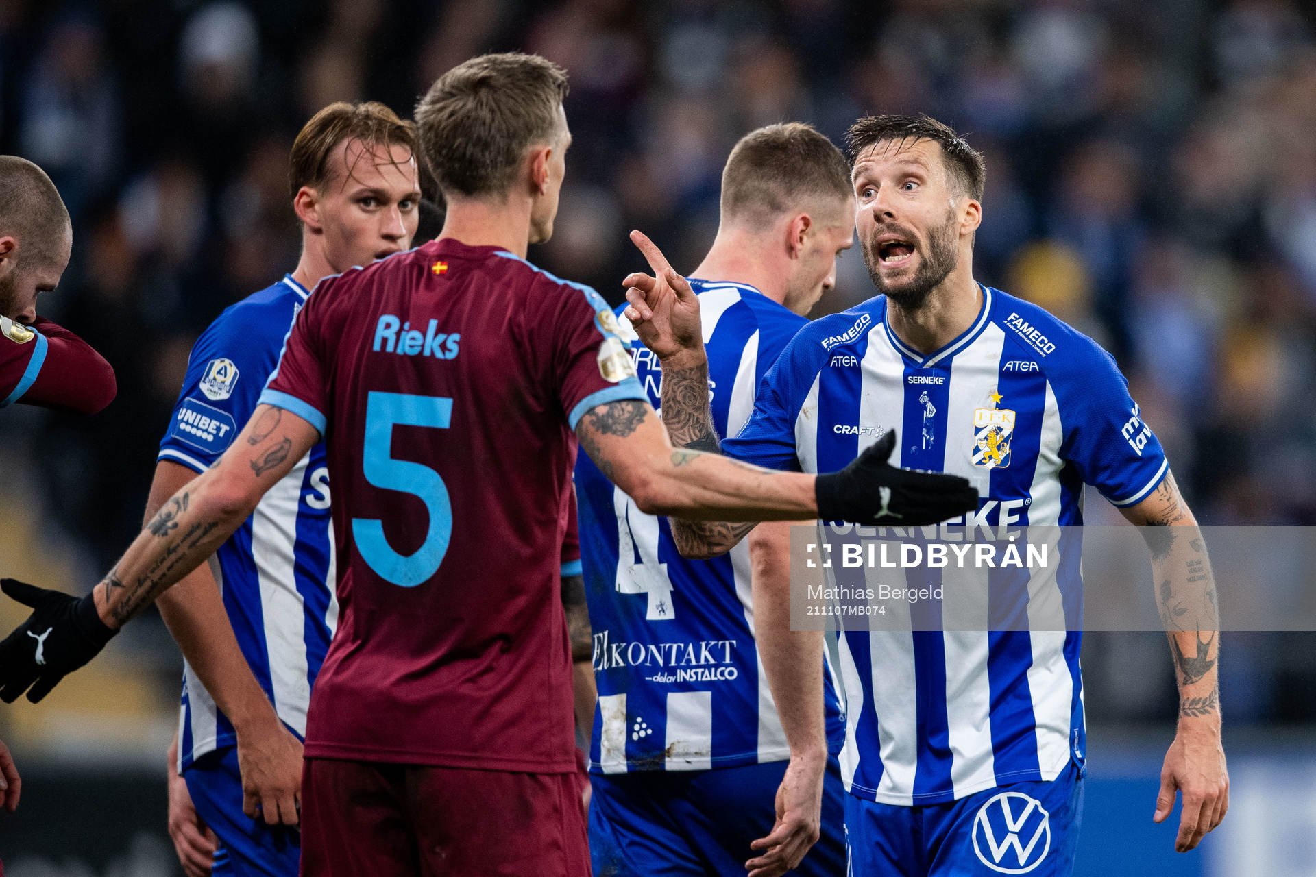 Malmö FFs Sören Rieks och IFK Göteborgs Mattias Bjärsmyr