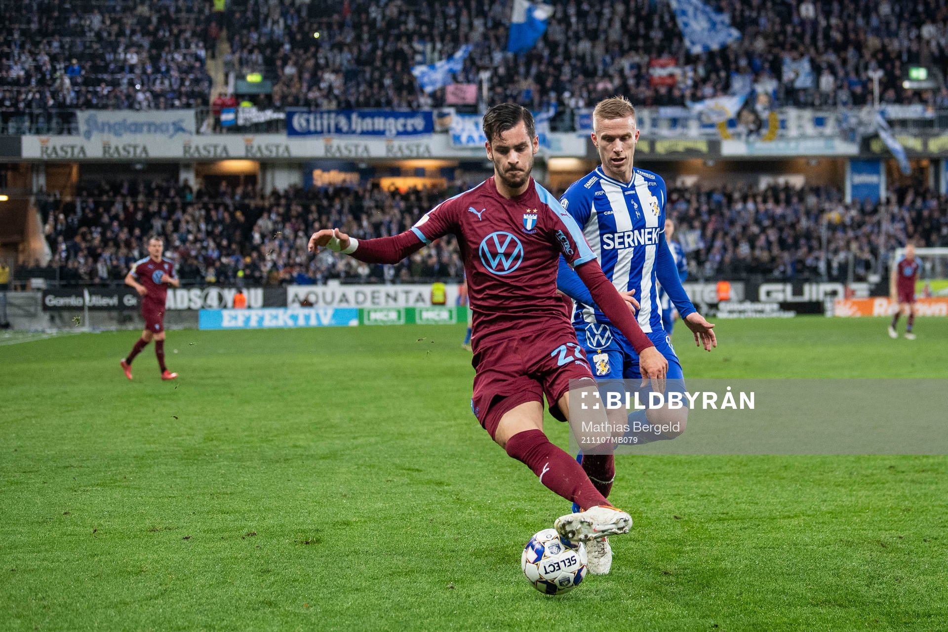 Malmö FFs Adi Nalic och IFK Göteborgs Oscar Wendt
