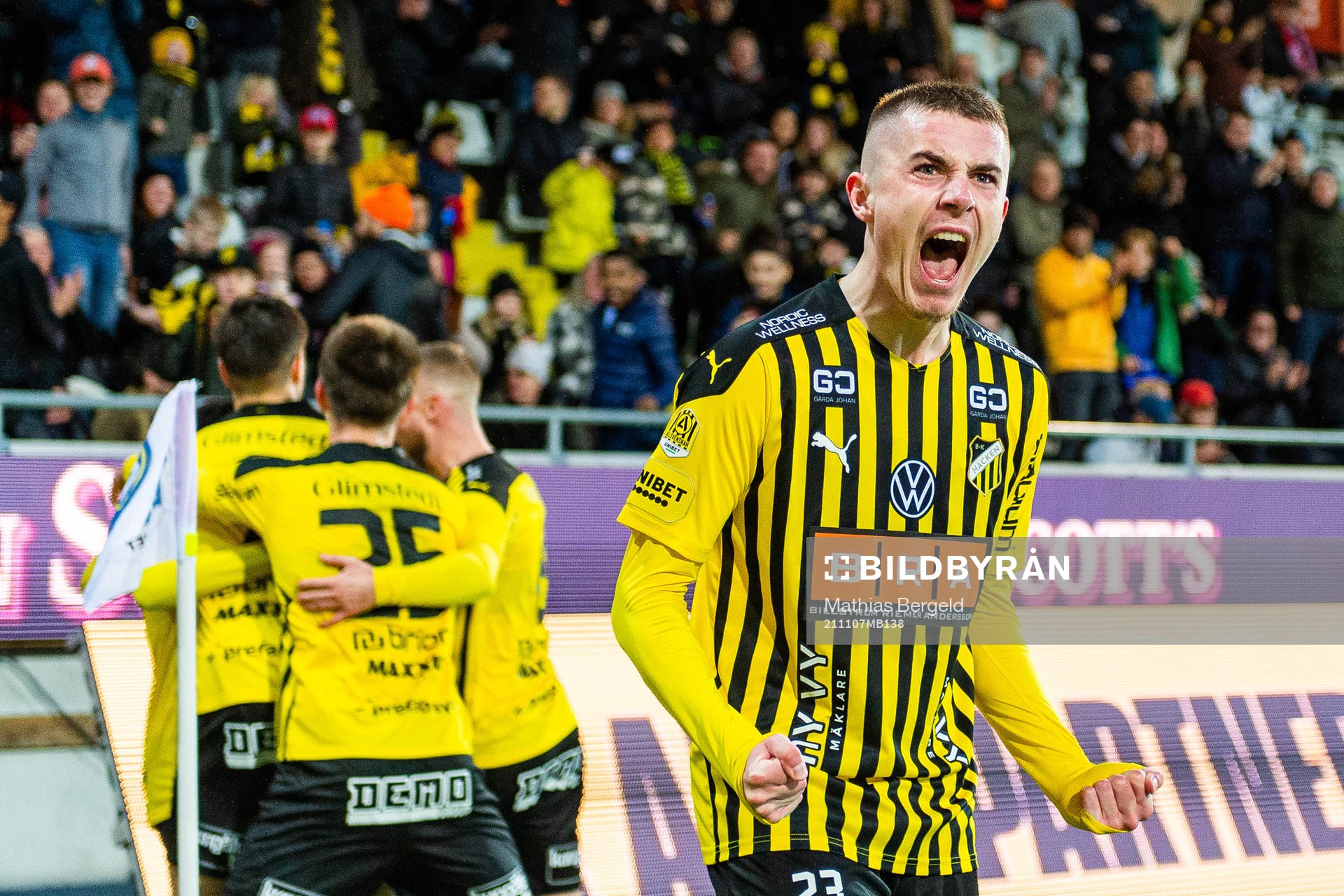 Häckens Patrik Wålemark jublar