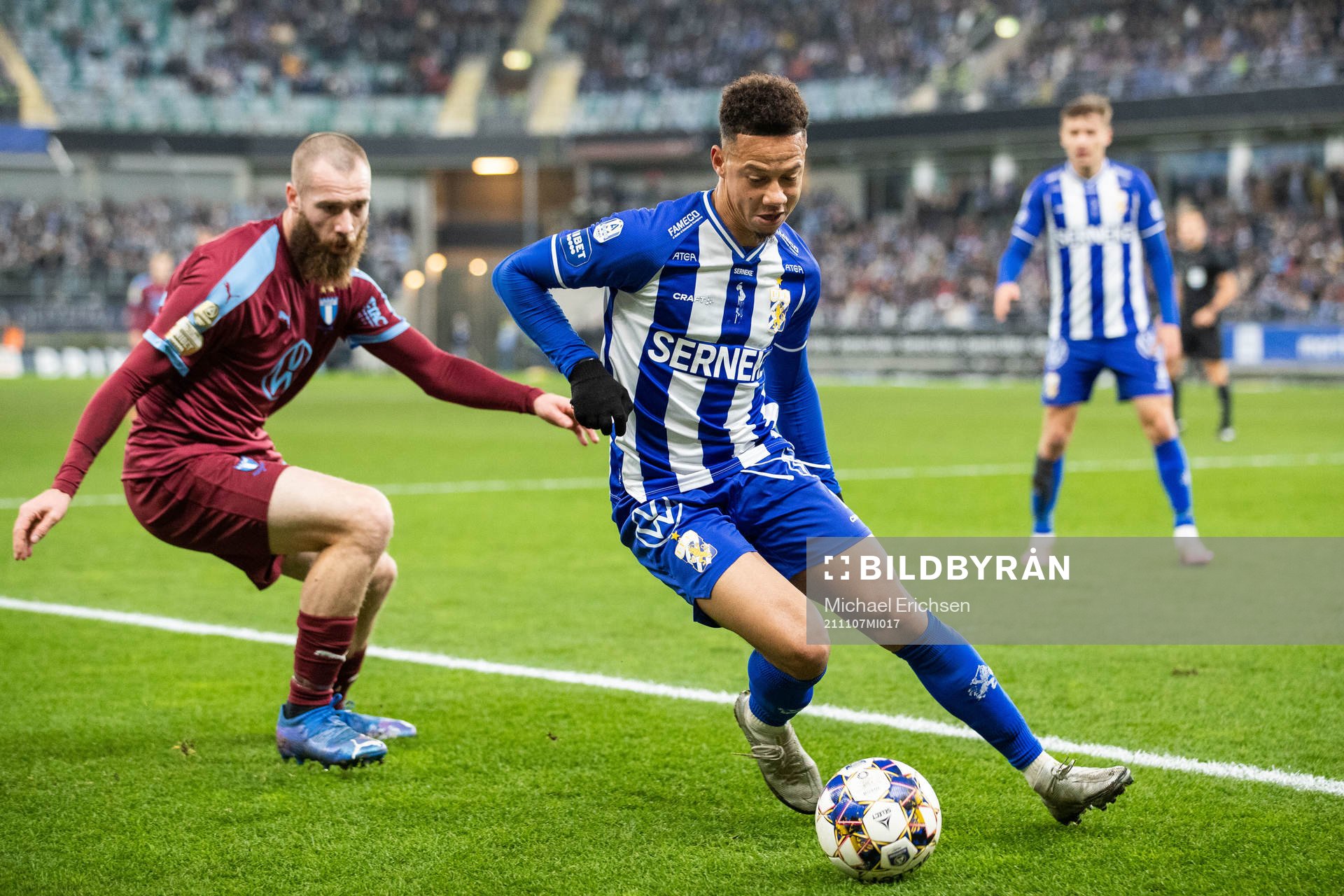 Malmö FFs Jo Inge Berget och IFK Göteborgs Tobias Sana