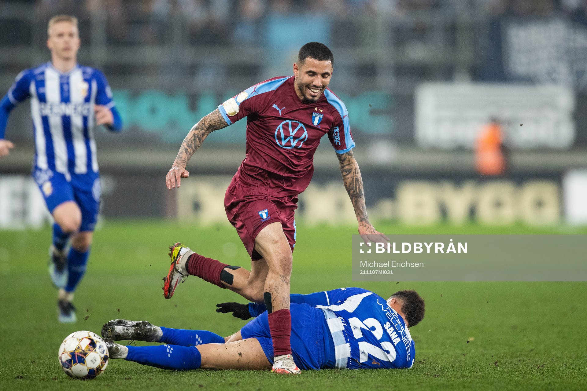 Malmö FFs Sergio Pena och IFK Göteborgs Tobias Sana