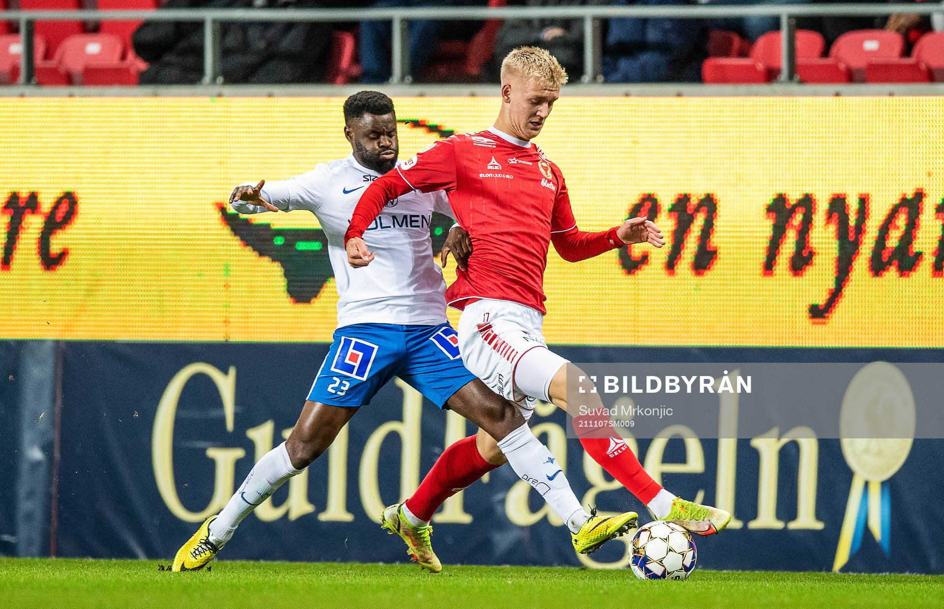 IFK Norrköpings Maic Sema och Kalmars Carl Gustafsson