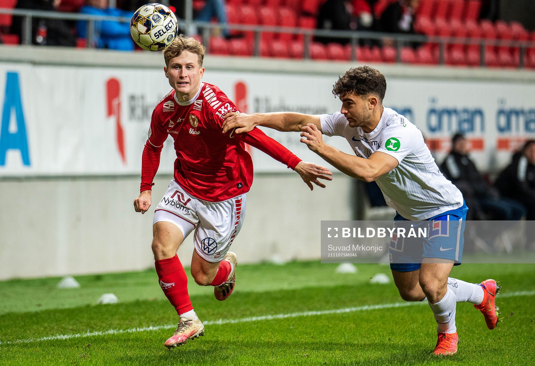Kalmars Victor Backman och IFK Norrköpings Yahav Gurfinkel