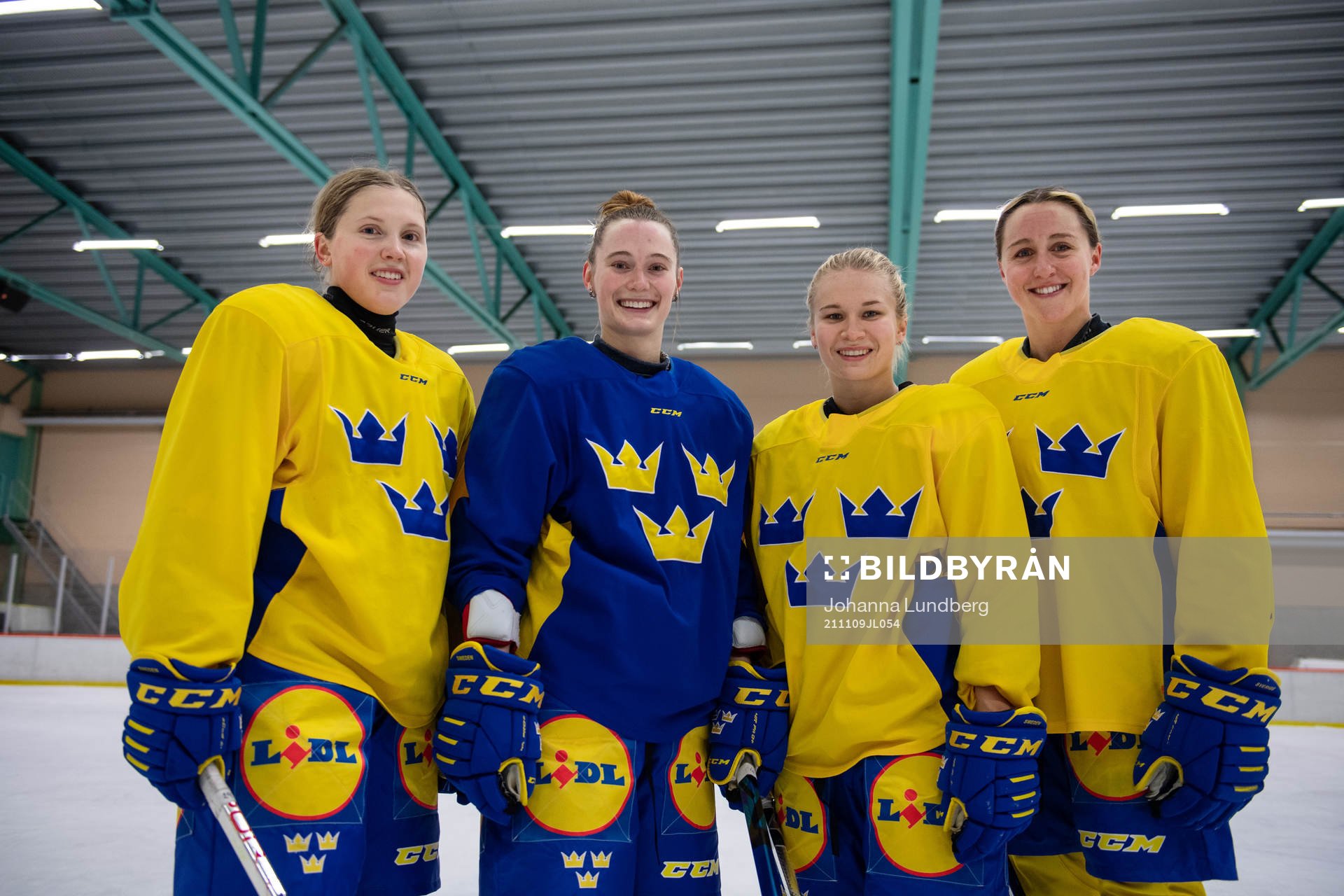 s Felizia Wikner-Zienkiewicz, Linnea Andersson, Ebba