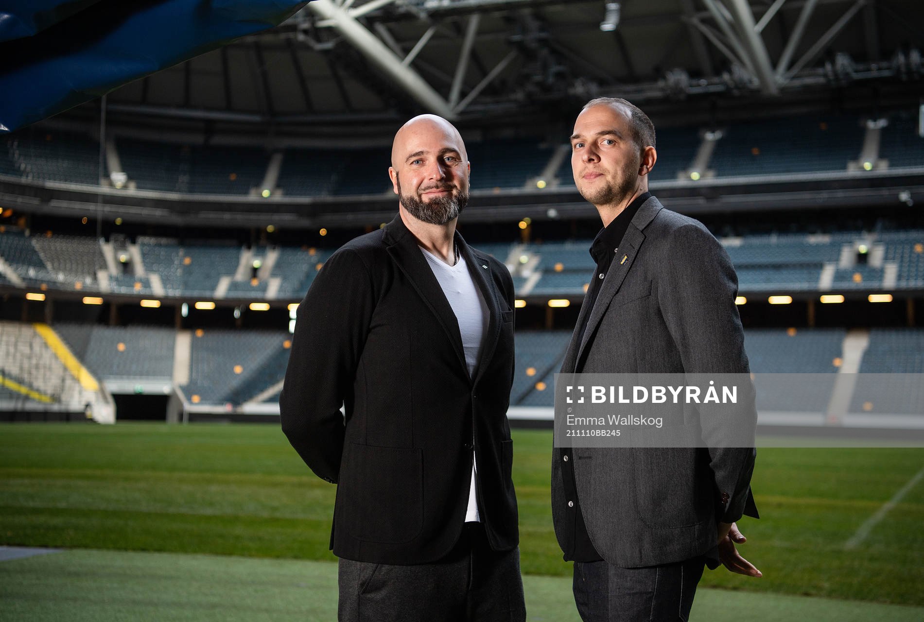 AIK:s tekniska direktör Peter Wennberg och sportchef Henrik Jurelius poserar för ett porträtt den 10 november 2021 i Stockholm. 