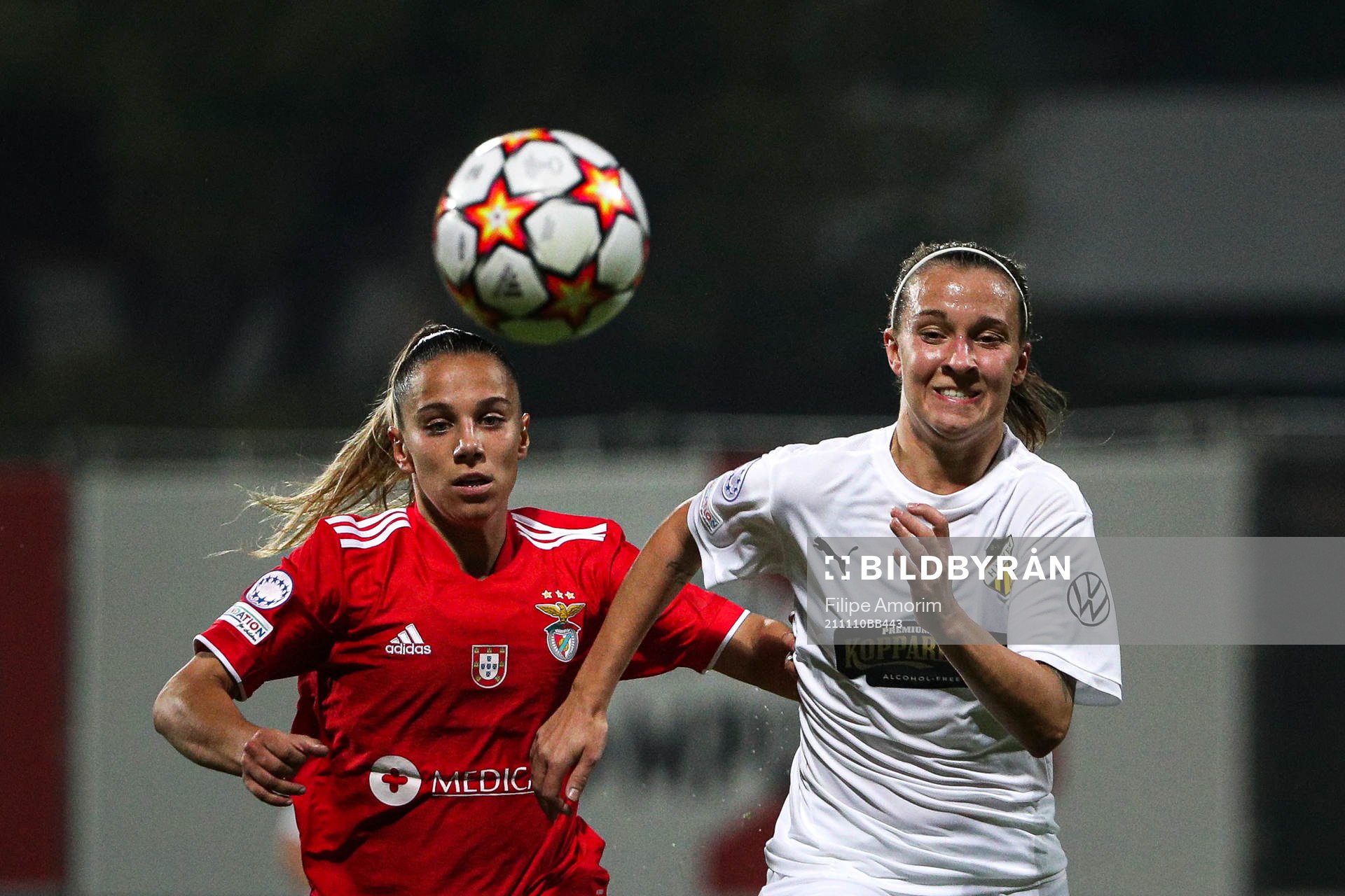 Lúcia Alves of Benfica and Julia Zigiotti Olme of Häcken