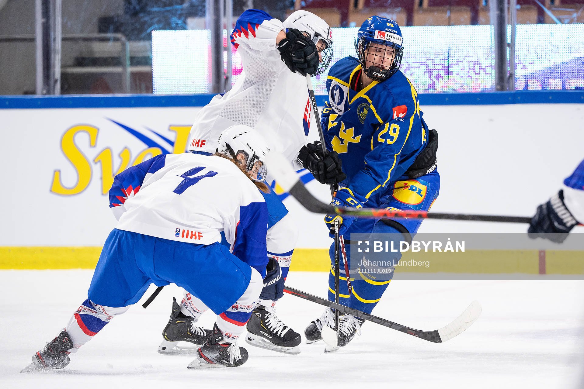Olivia Carlsson of Sweden