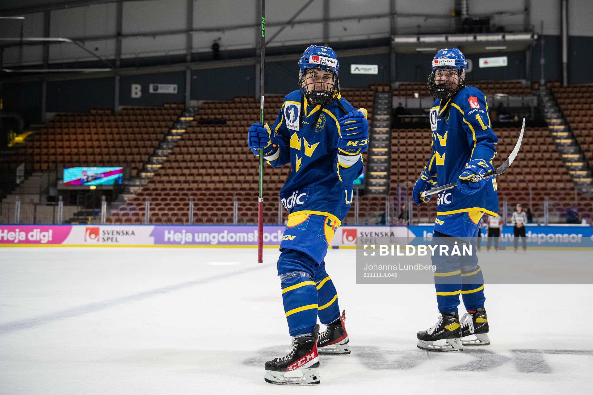 Linnea Johansson and Josefin Bouveng of Sweden celebrate