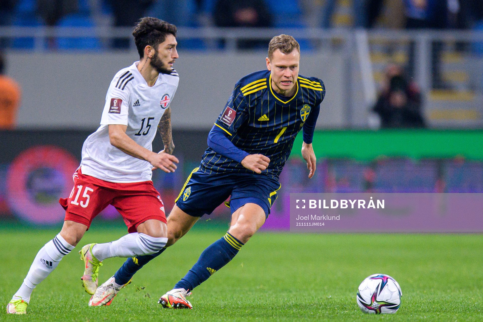 Irakli Azarov of Georgia and Viktor Claesson of Sweden