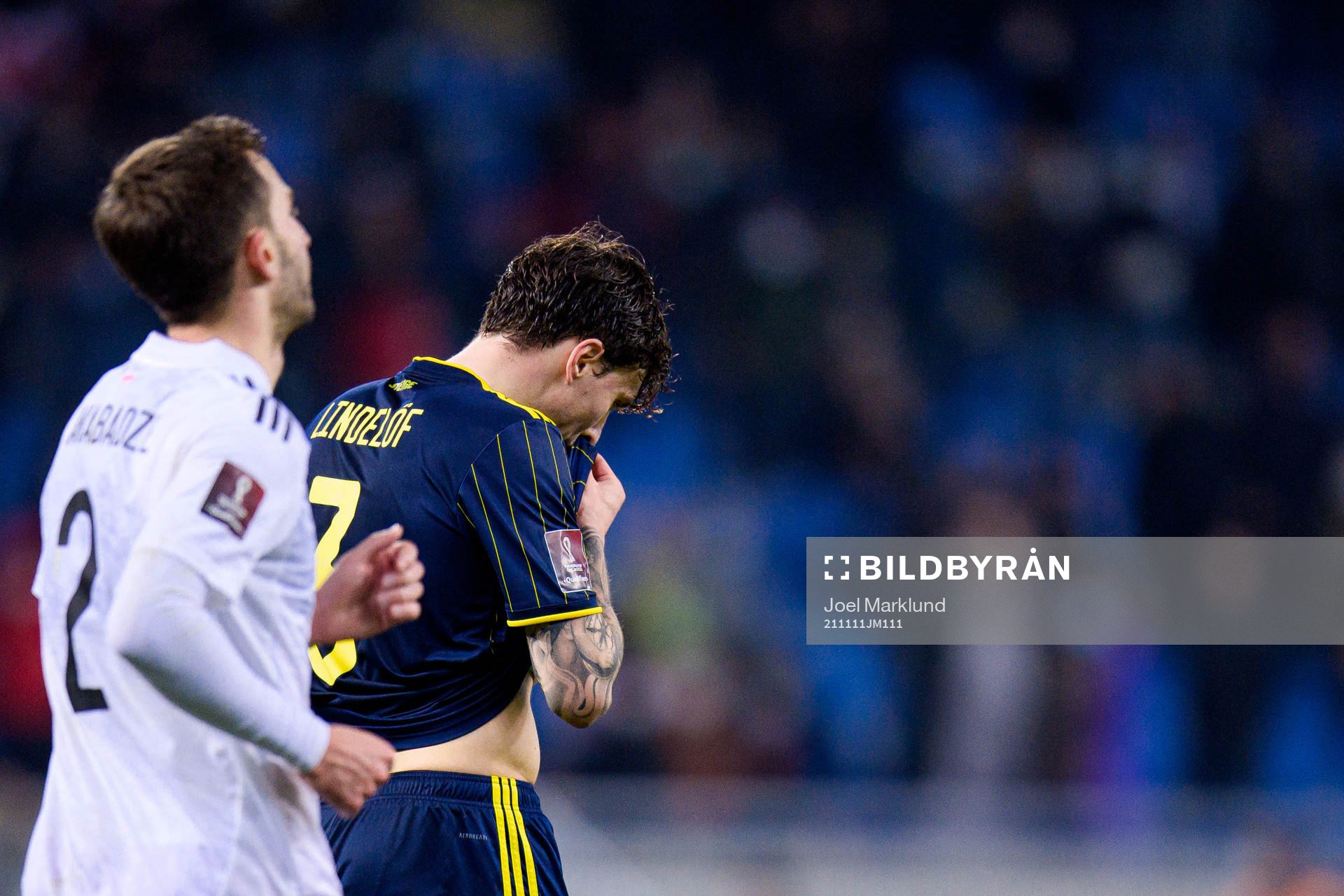 Victor Nilsson Lindelöf of Sweden looks dejected