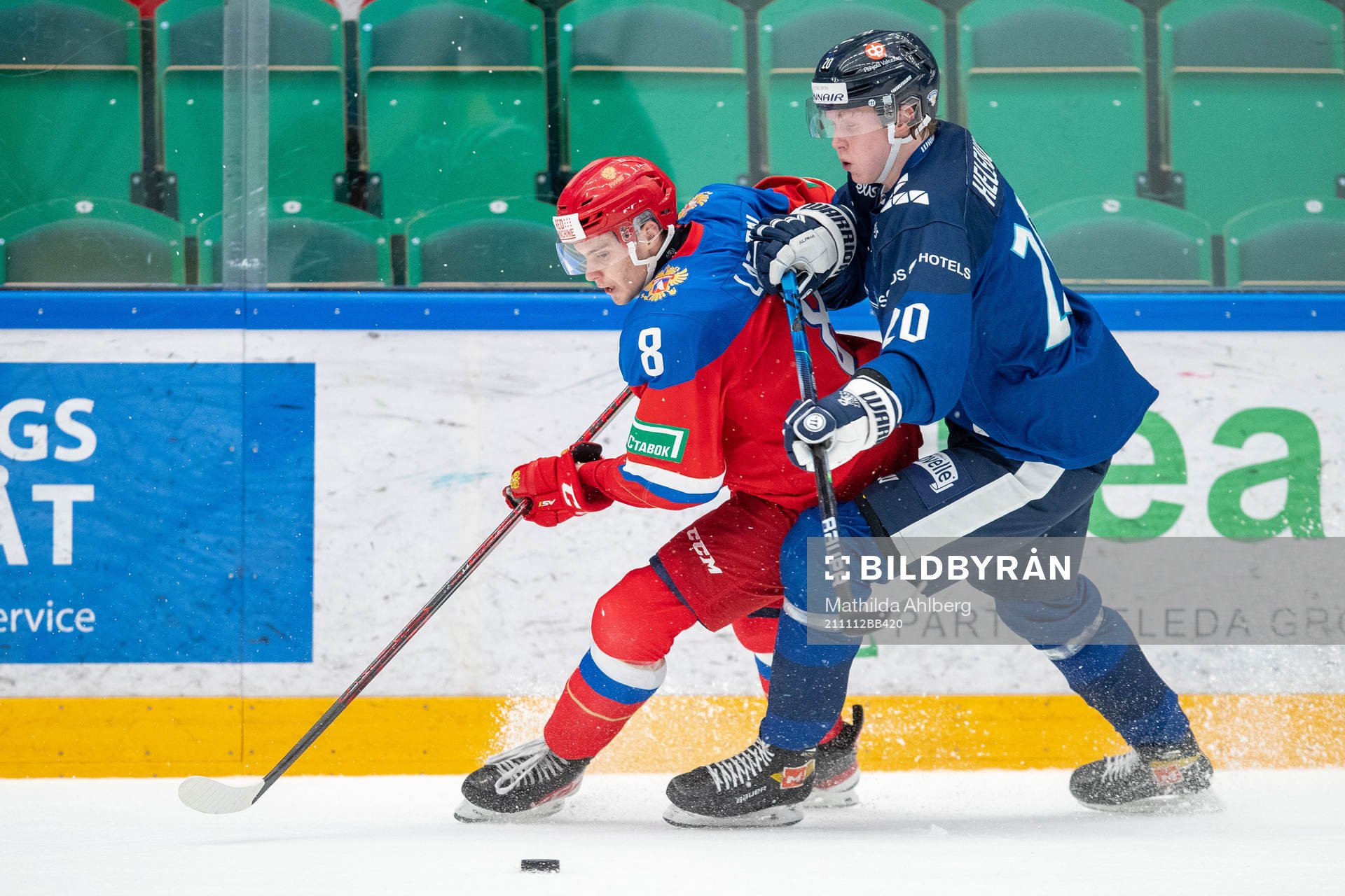 Daniil Lazuntin of Russia and Samuel Helenius of Finland