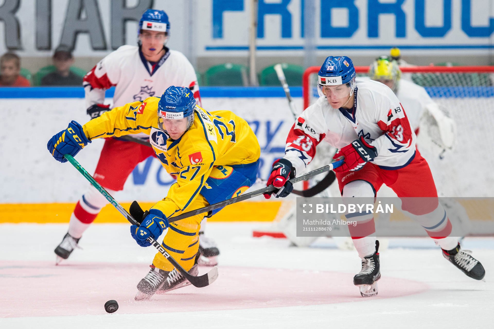 Linus Sjödin of Sweden and Lukas Pajer of Czech Republic
