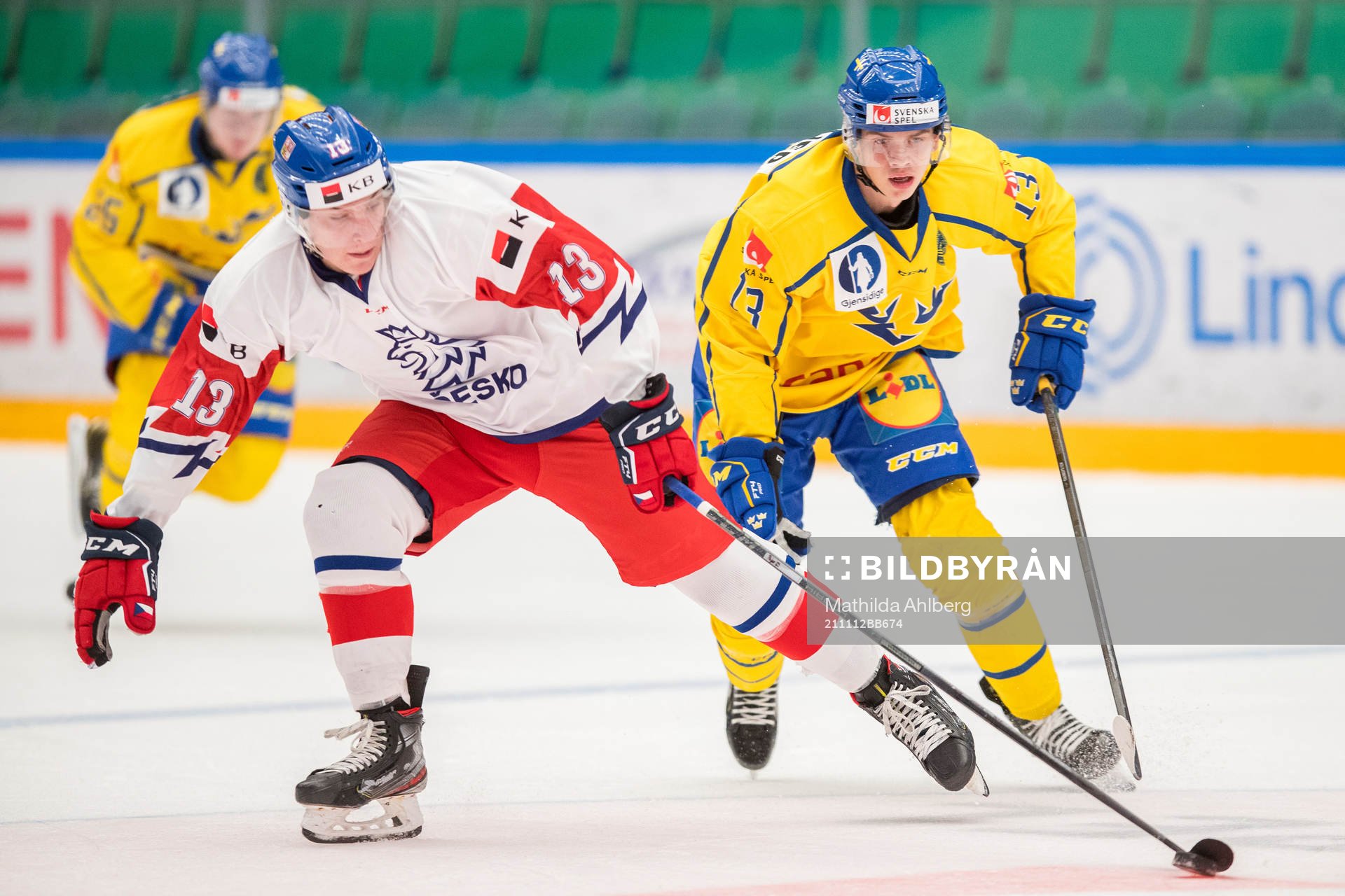 Lukas Pajer of Czech Republic and Albert Sjöberg of Sweden
