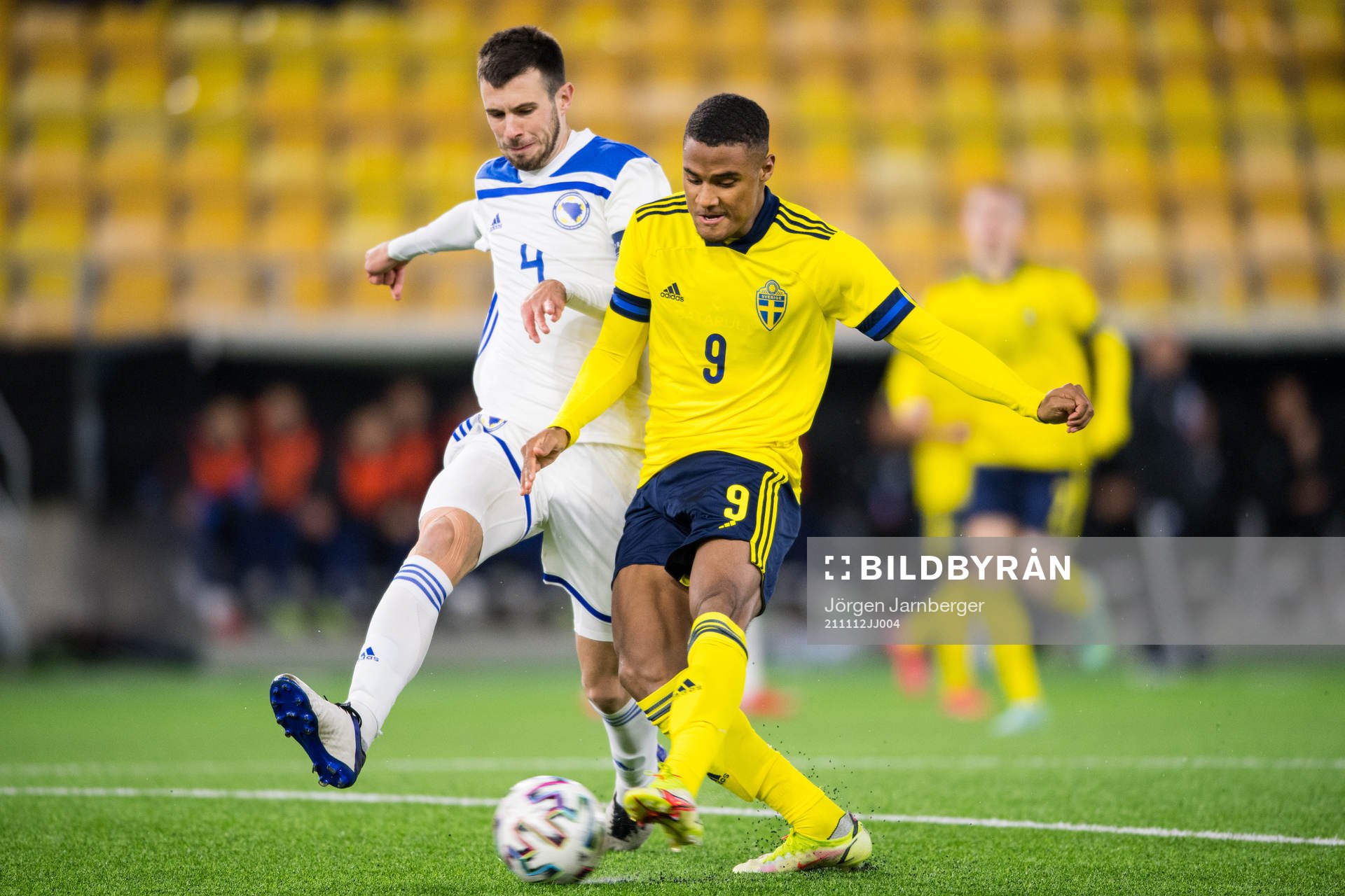 Amin Sarr of Sweden and Dorde Milojevic of