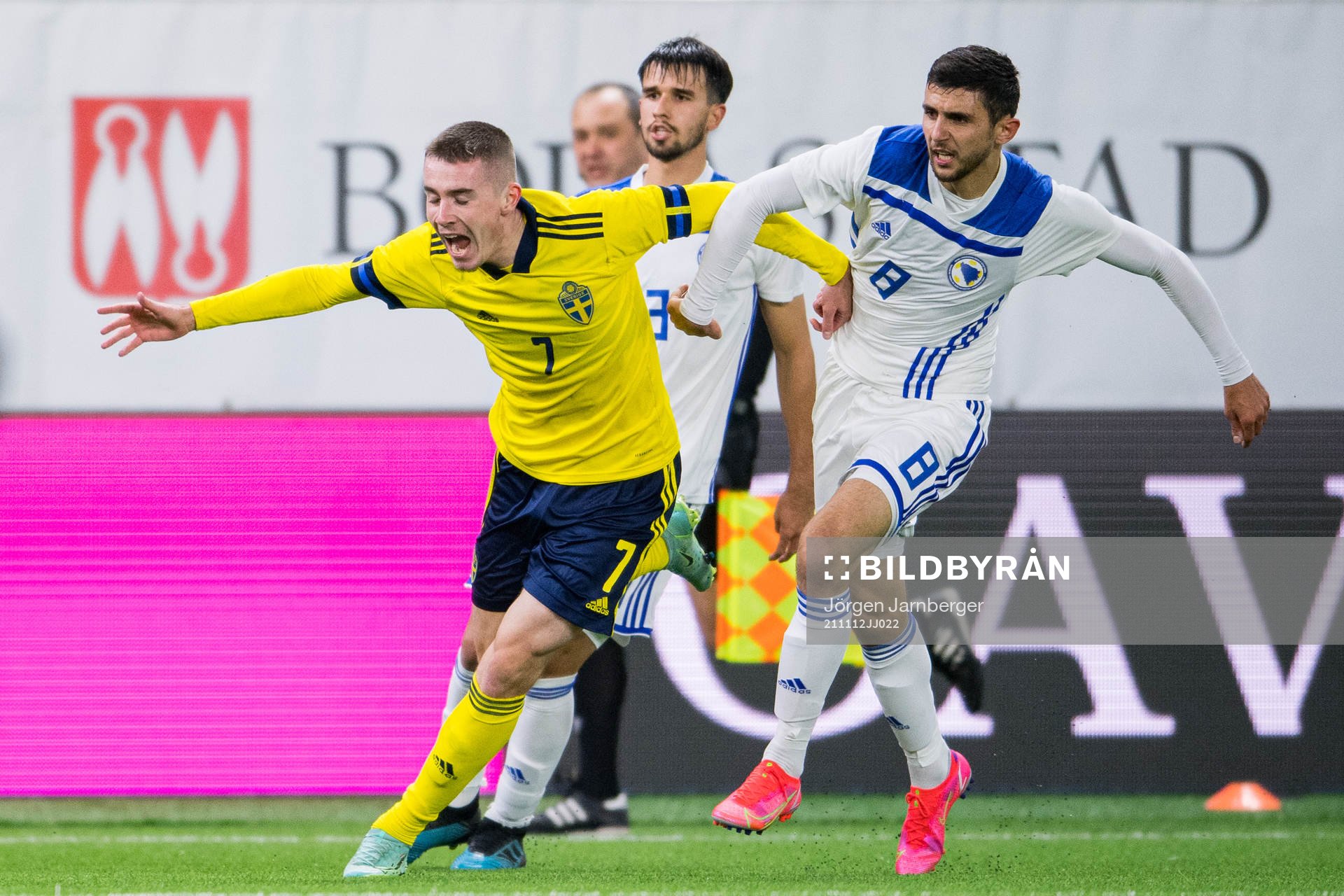 Patrik Wålemark of Sweden and Amar Begic of