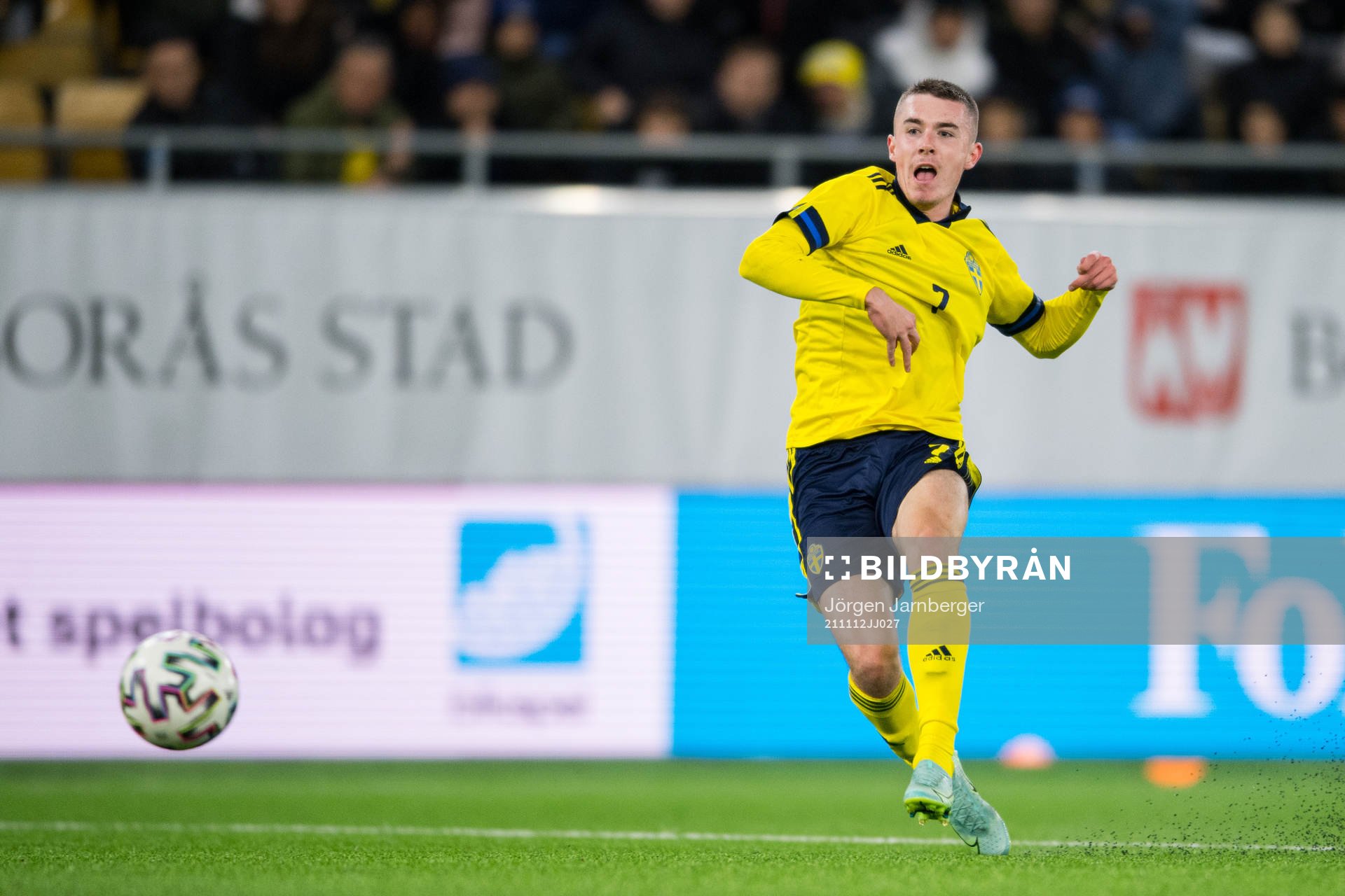 Patrik Wålemark of Sweden scores the 2-0 goal