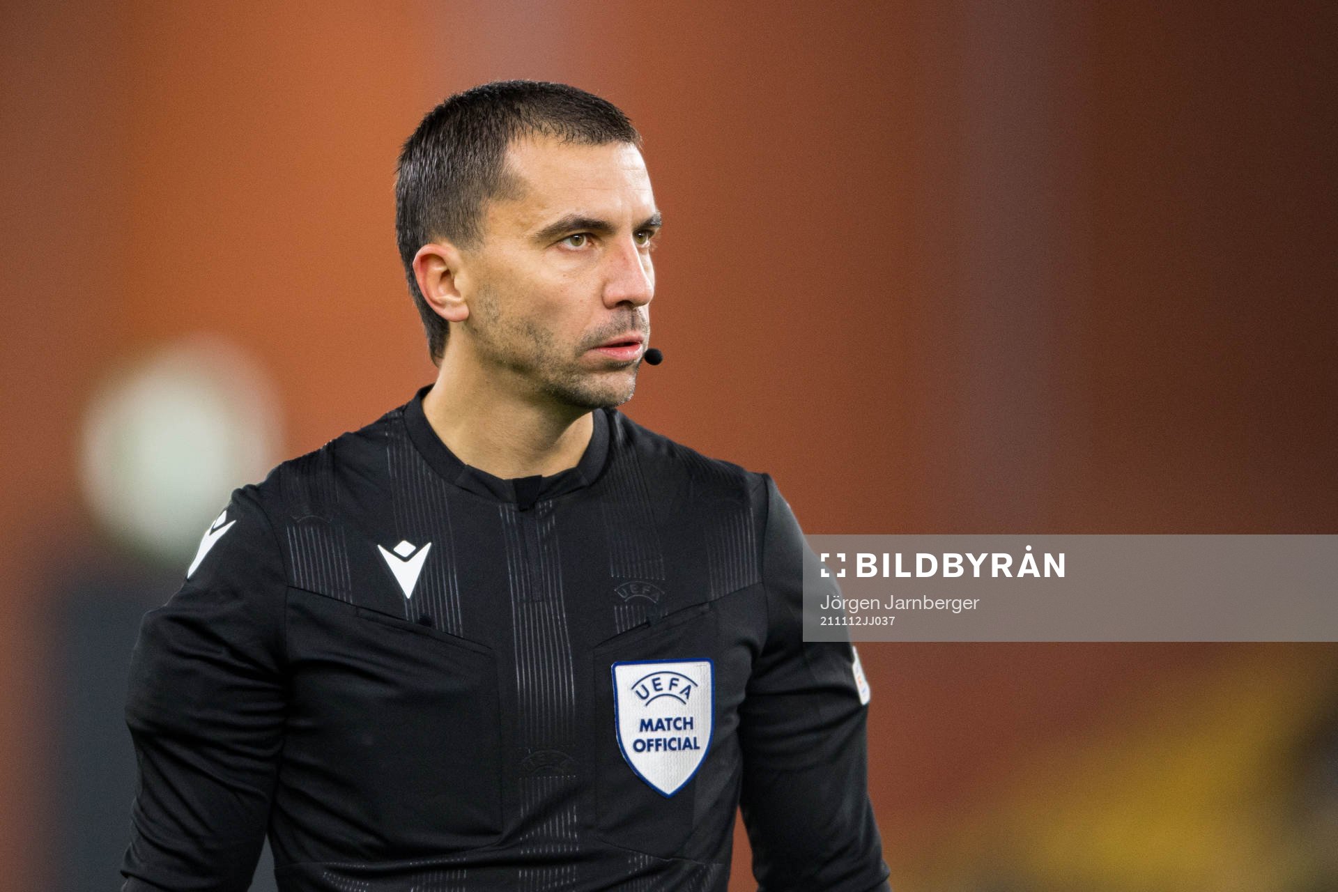 Referee Dumitri Muntean