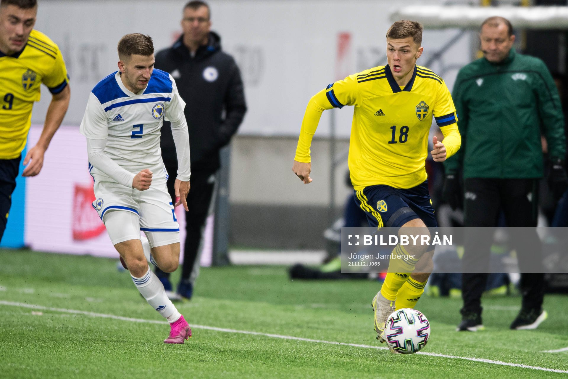 Jasmin Osmic of Bosnia-Herzegovina and Erik Ring of Sweden