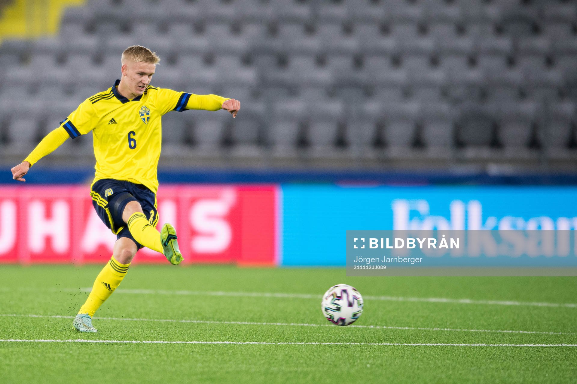 Carl Gustavsson of Sweden